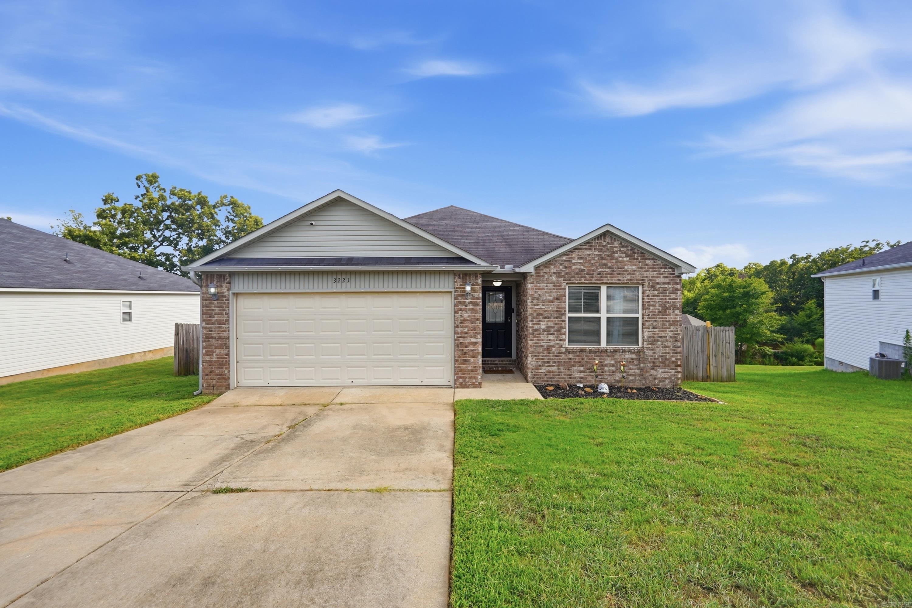 3221 Miracle Heights Cove — photo