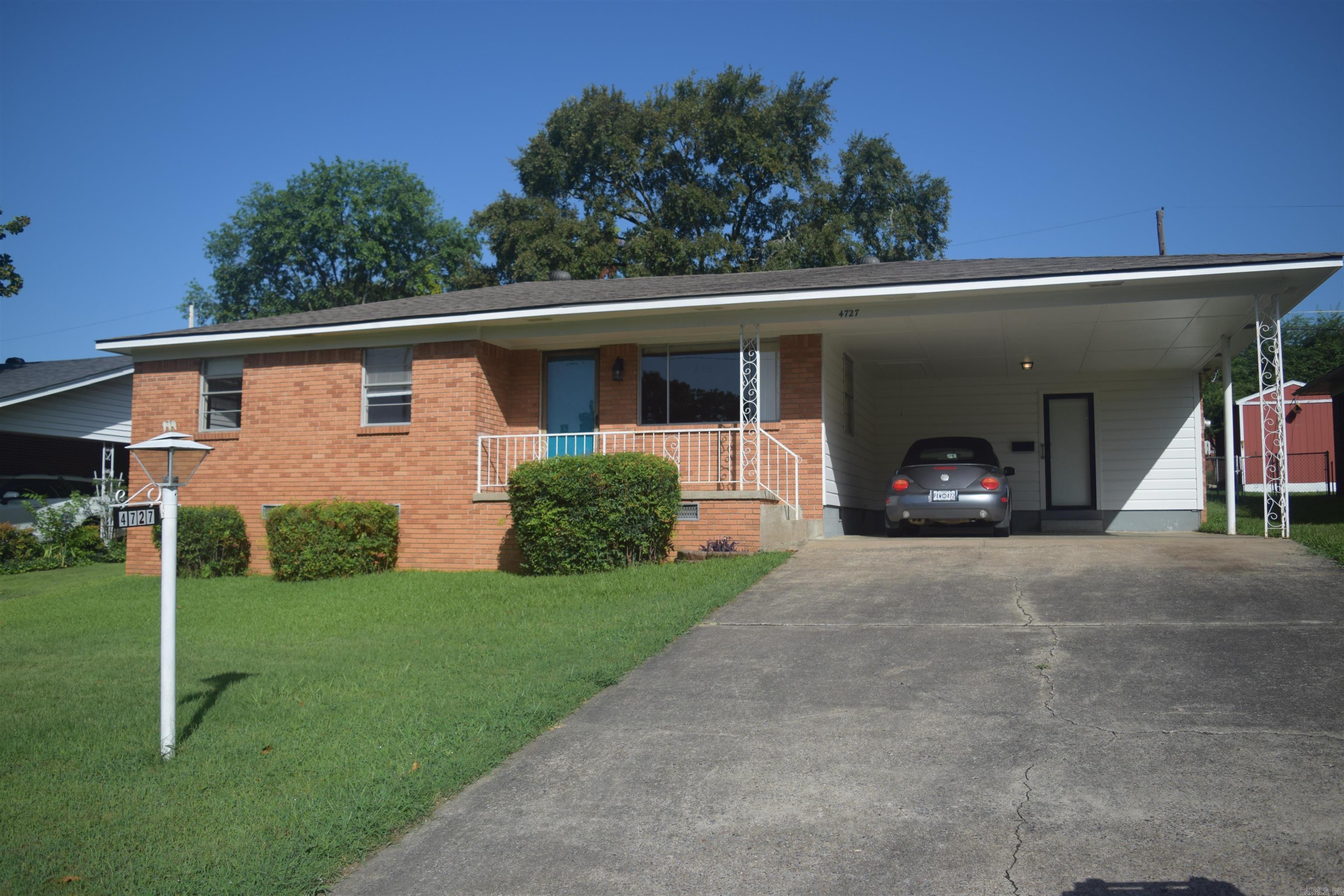 4727 N Cypress Street — photo