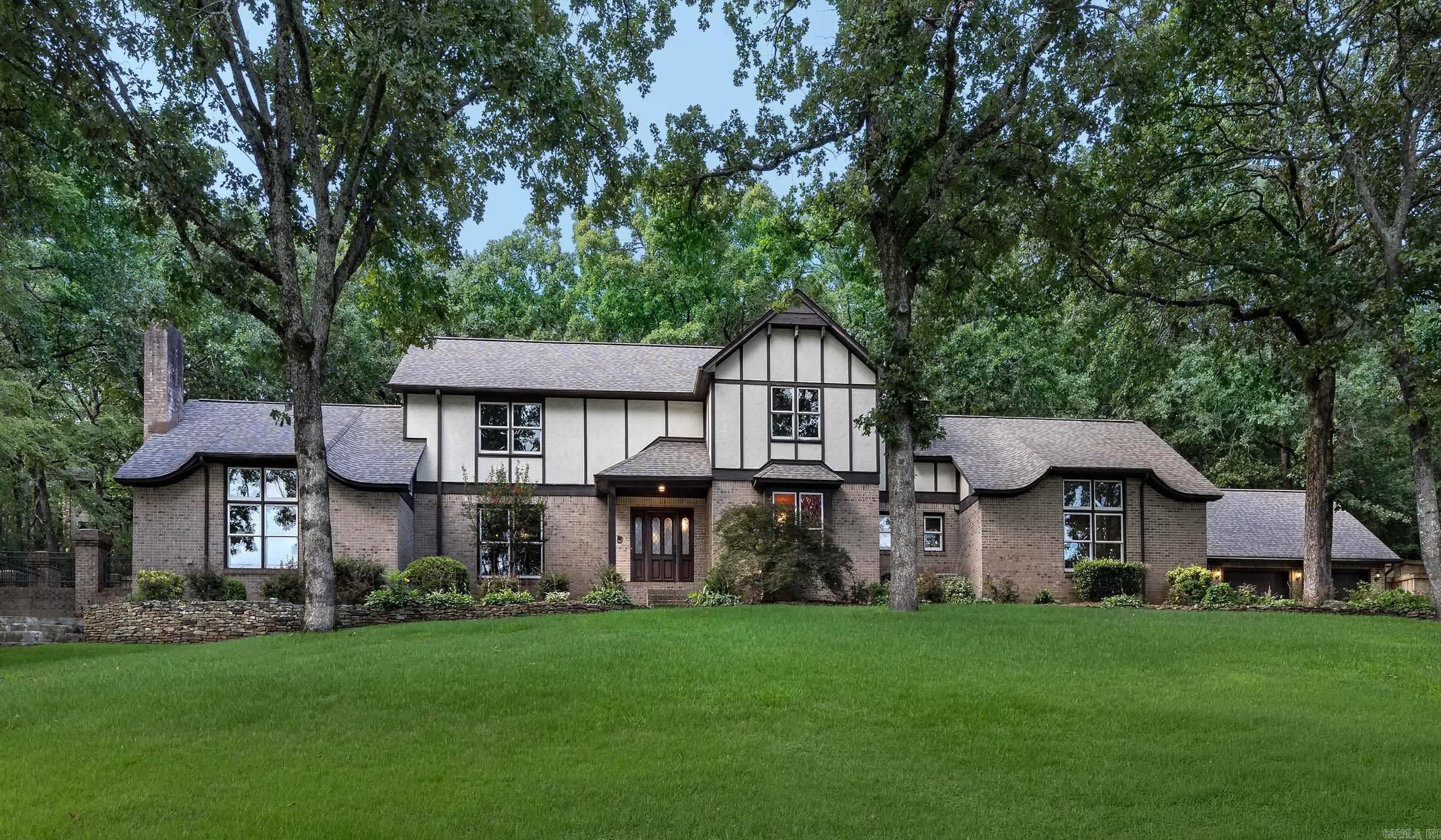 301 Valley Club Circle — photo