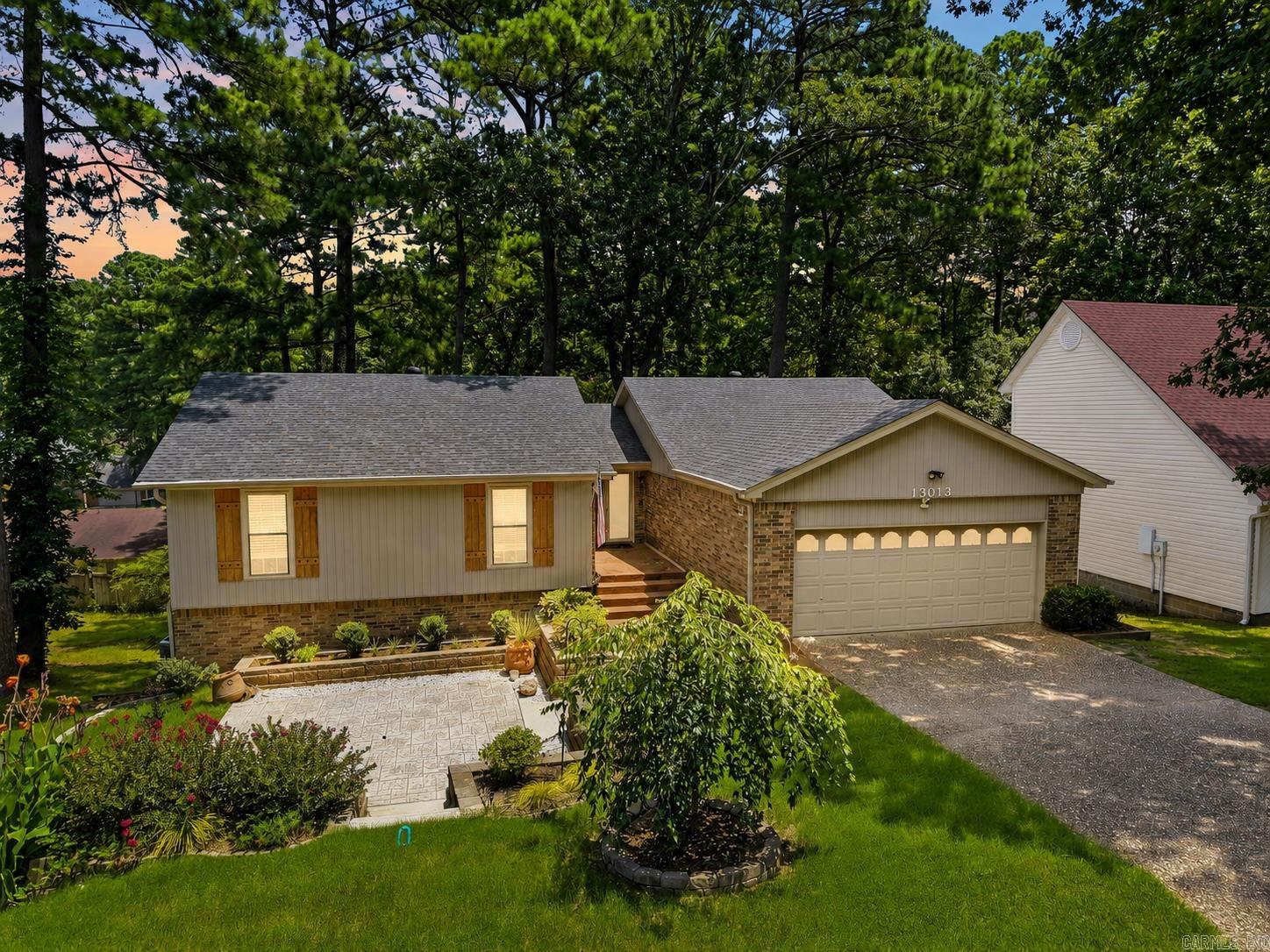 13013 Lemoncrest Lane — photo