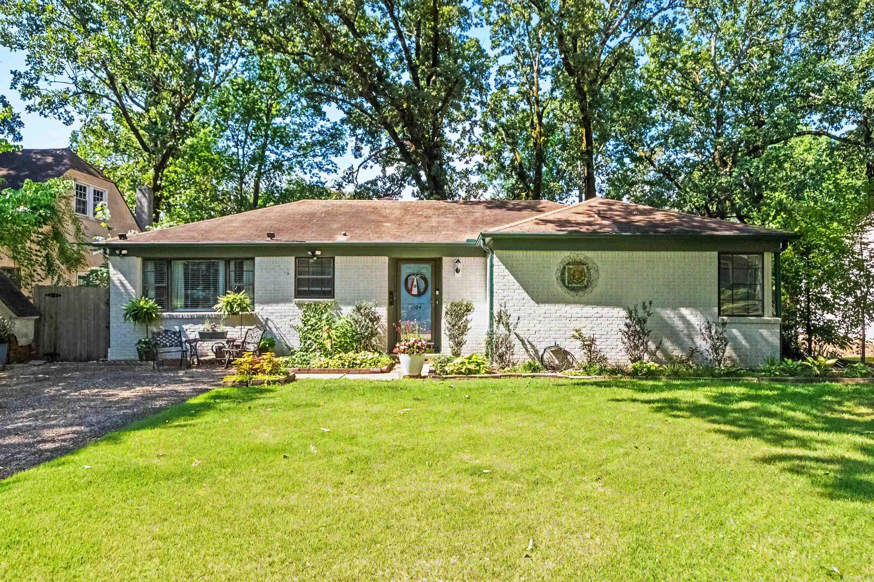 1504 Skyline Drive — photo