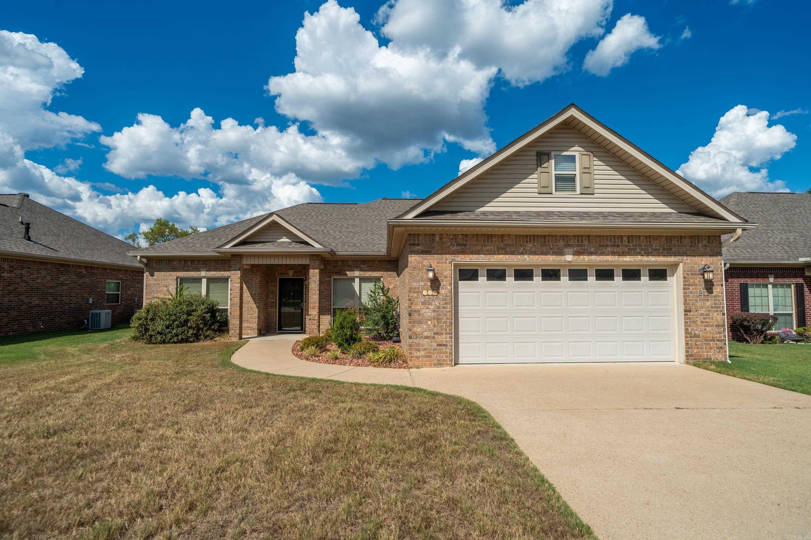 312 Willowbend Circle — photo
