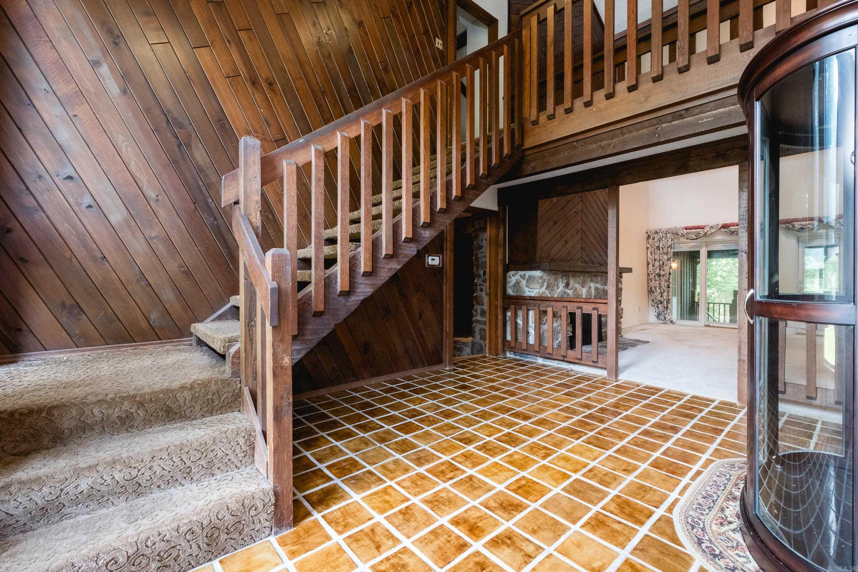 5 TREVINO DR — photo 2