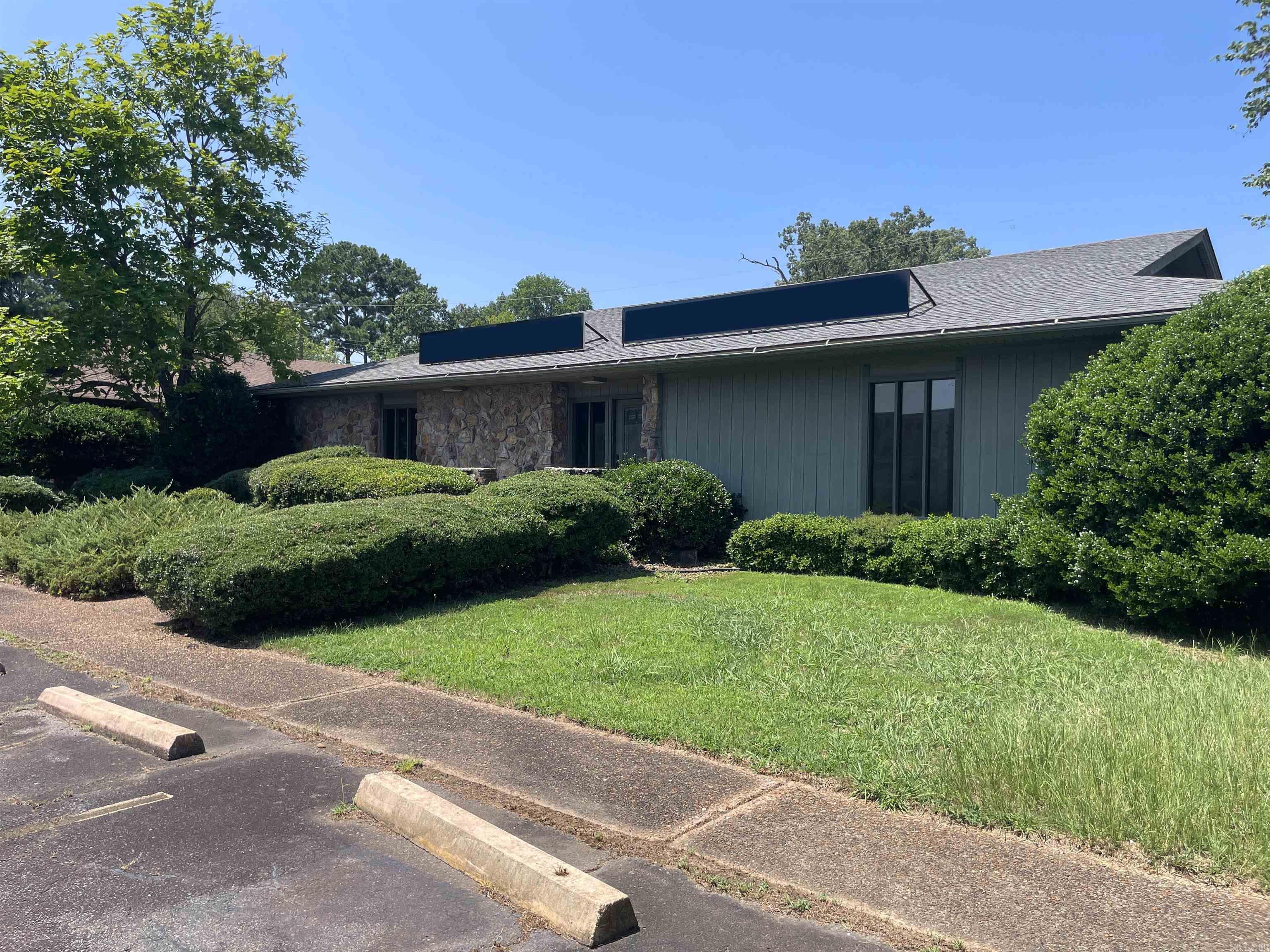 706 W Quitman Street — photo