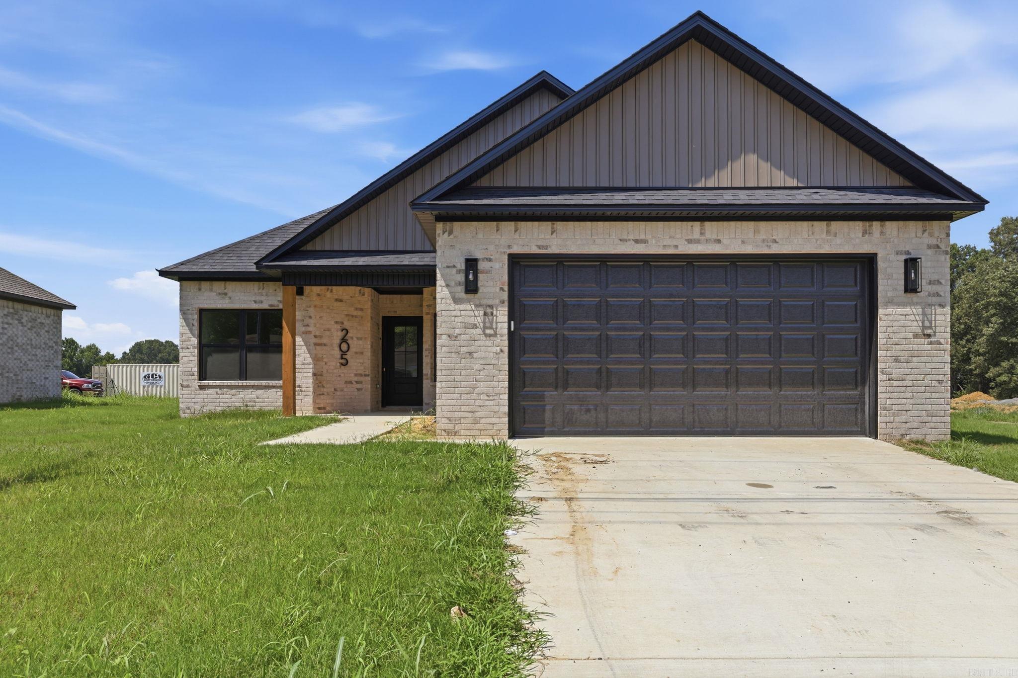 205 E Florida Street, Beebe, AR 72012 — photo 2