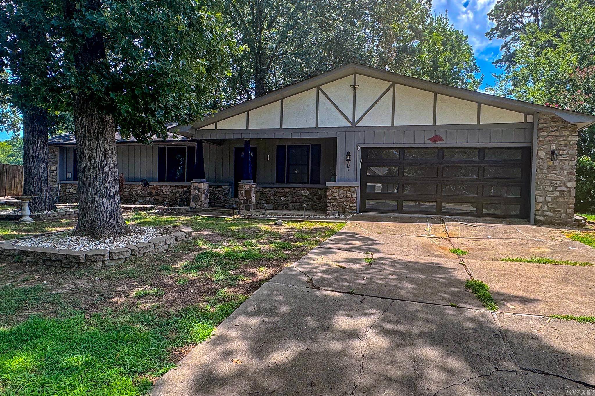 2407 Brookwood Street — photo