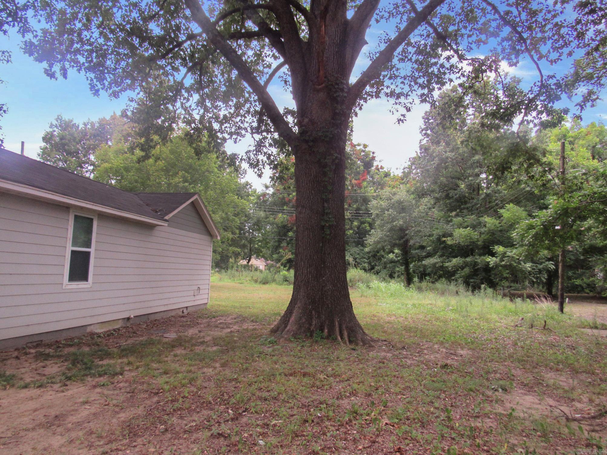 Home in Earle, AR 72331 — photo 3
