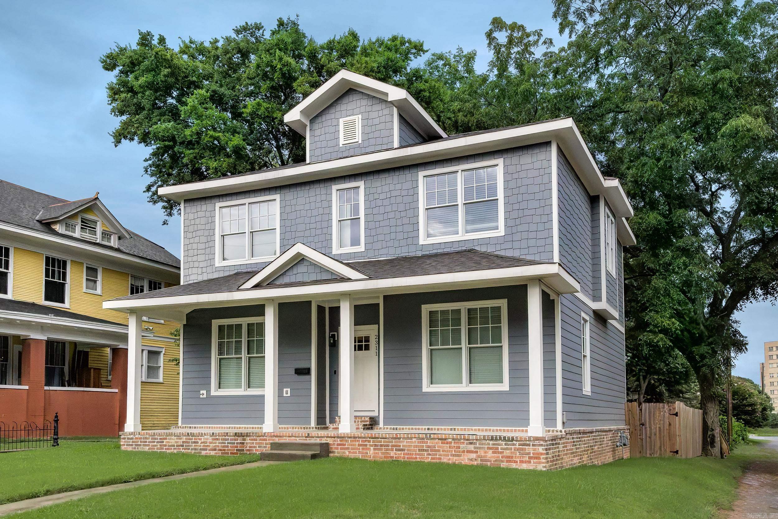 2311 S Louisiana Street — photo