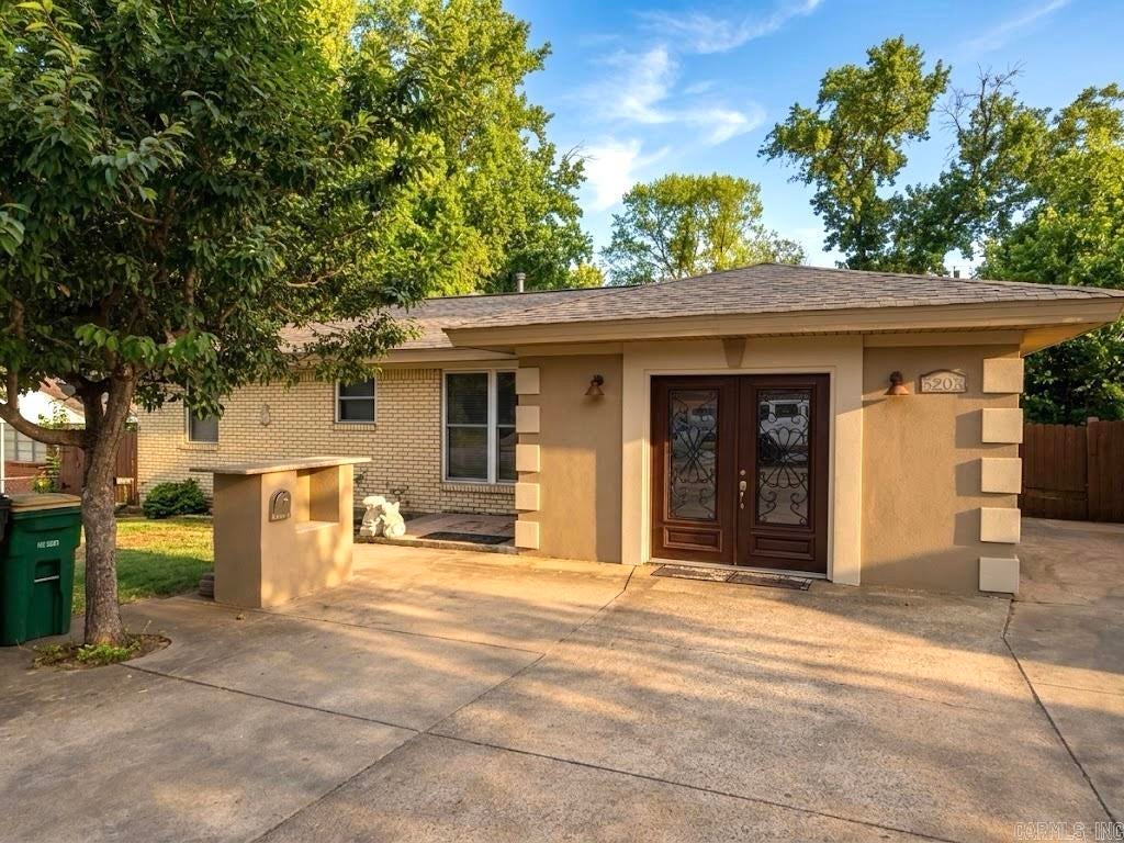 5203 Wycliffe Drive — photo