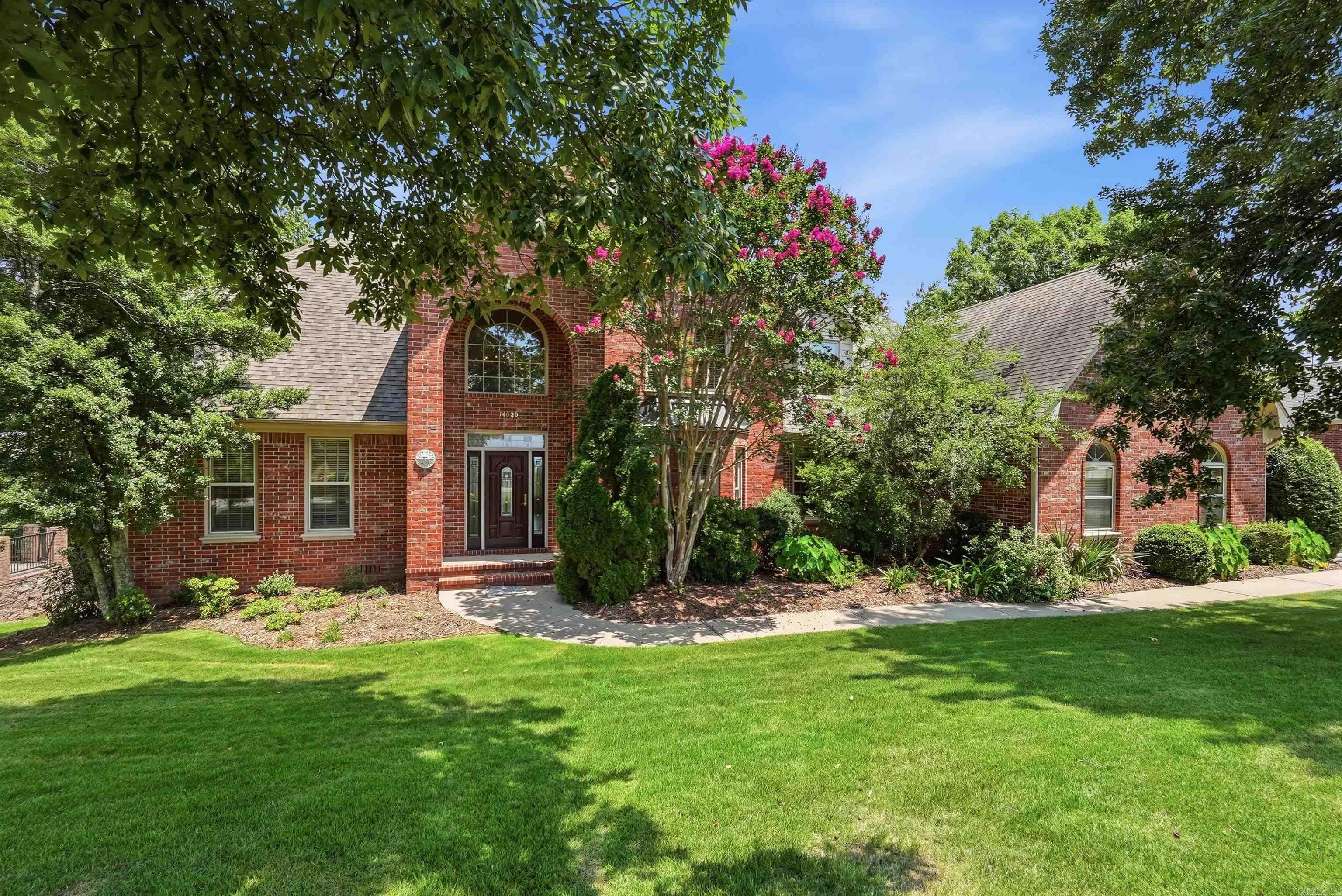 14020 Belle Pointe Drive — photo
