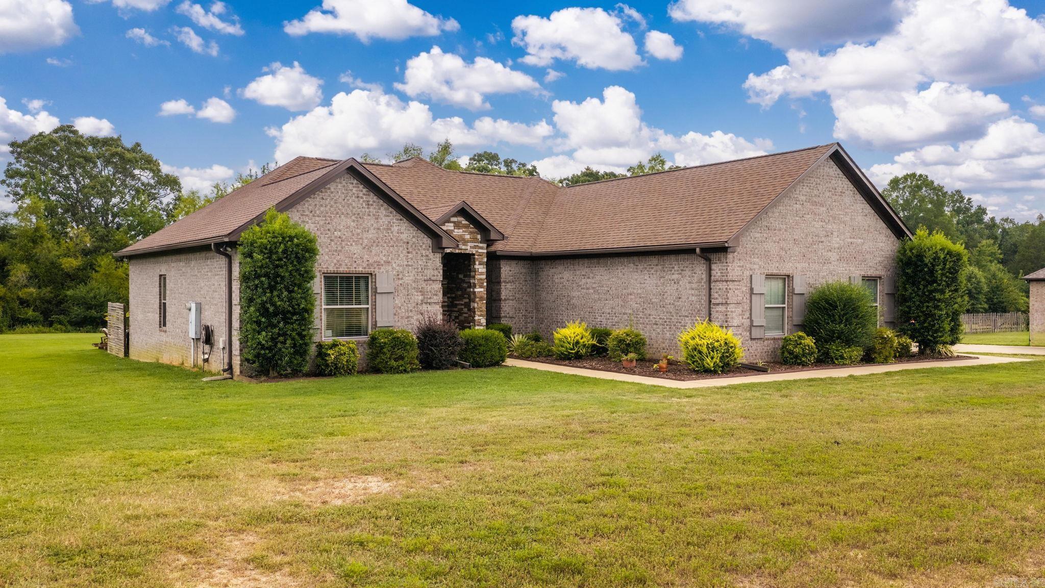 19 Colt Loop Loop, Greenbrier, AR 72058 — photo 2