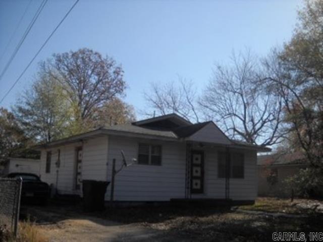 1301 N Moreland Street — photo