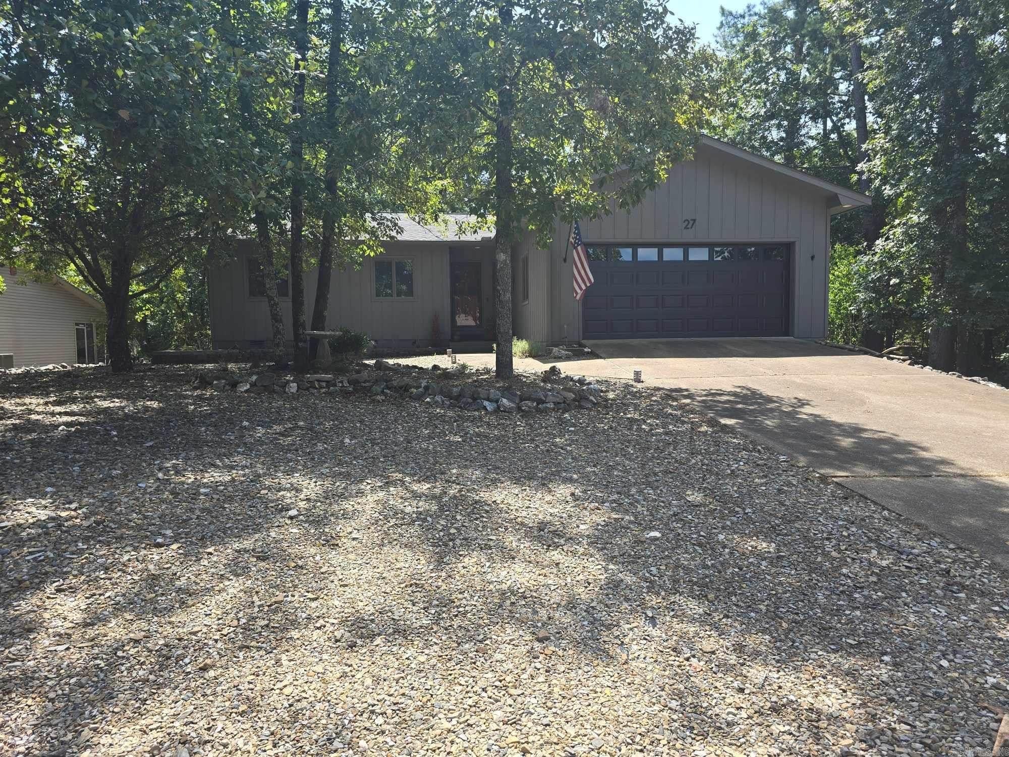 27 Faisan Way — photo
