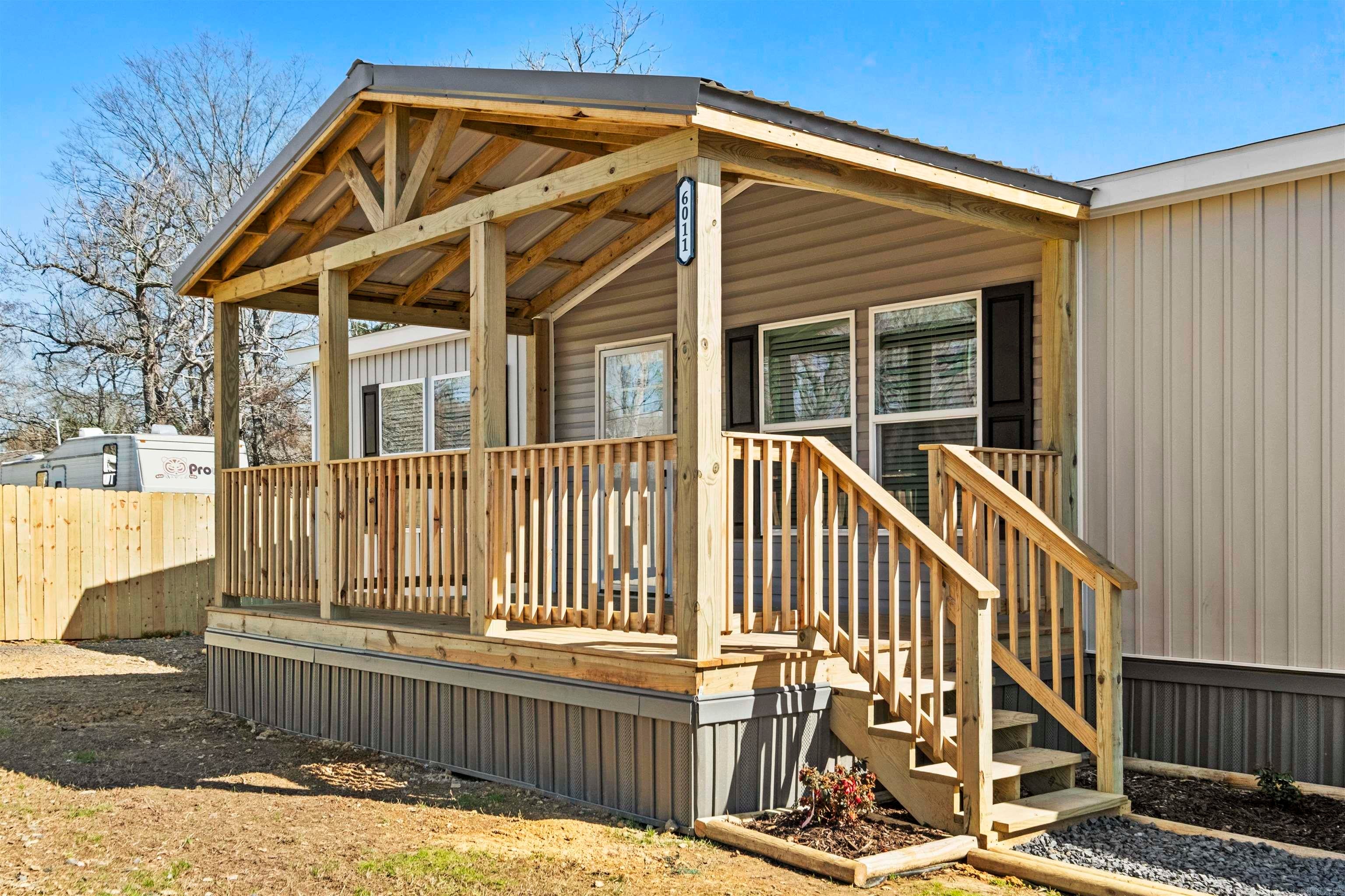 6011 Jacksonville Conway Rd. — photo