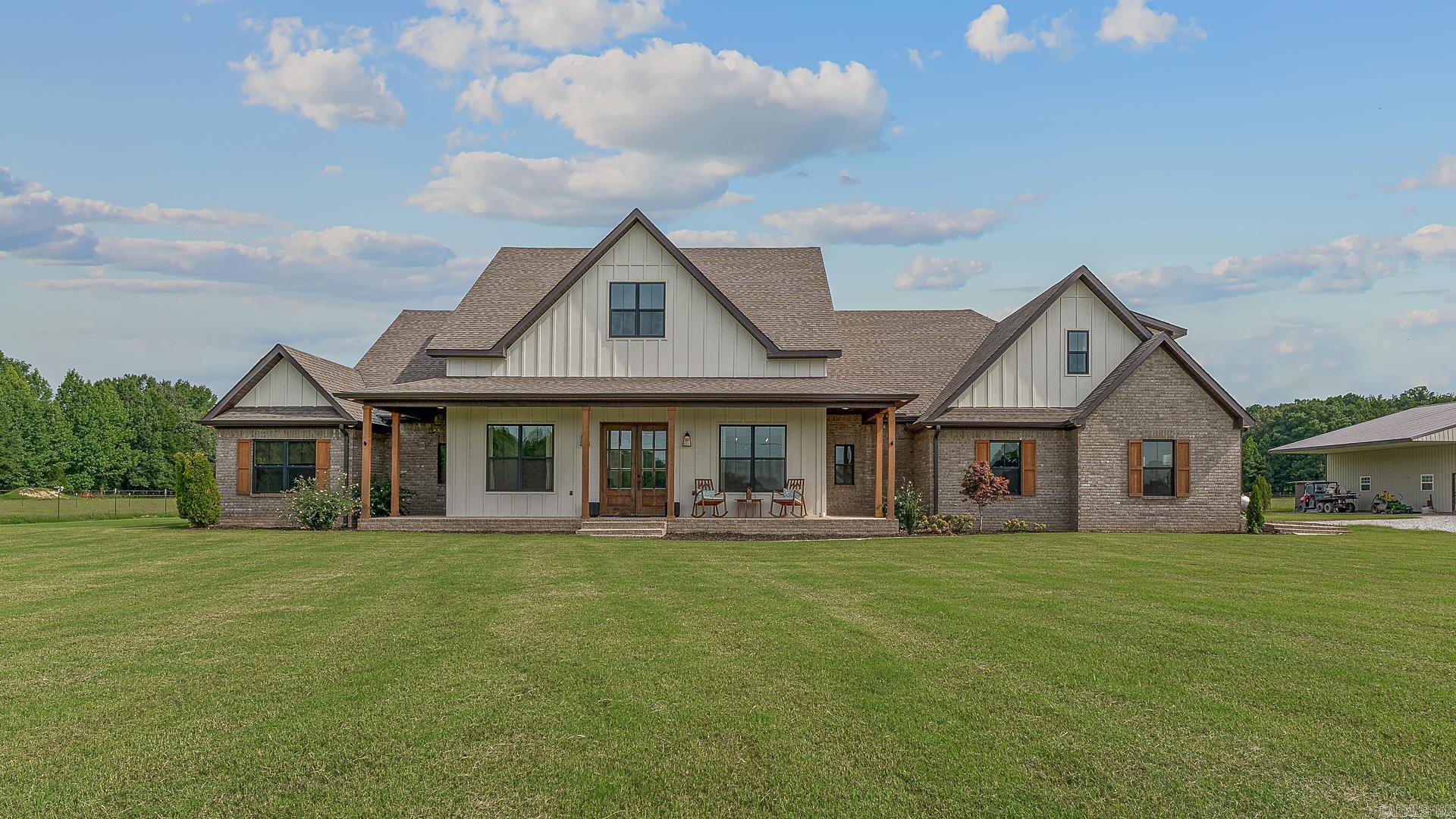 4905 Fairview Drive — photo