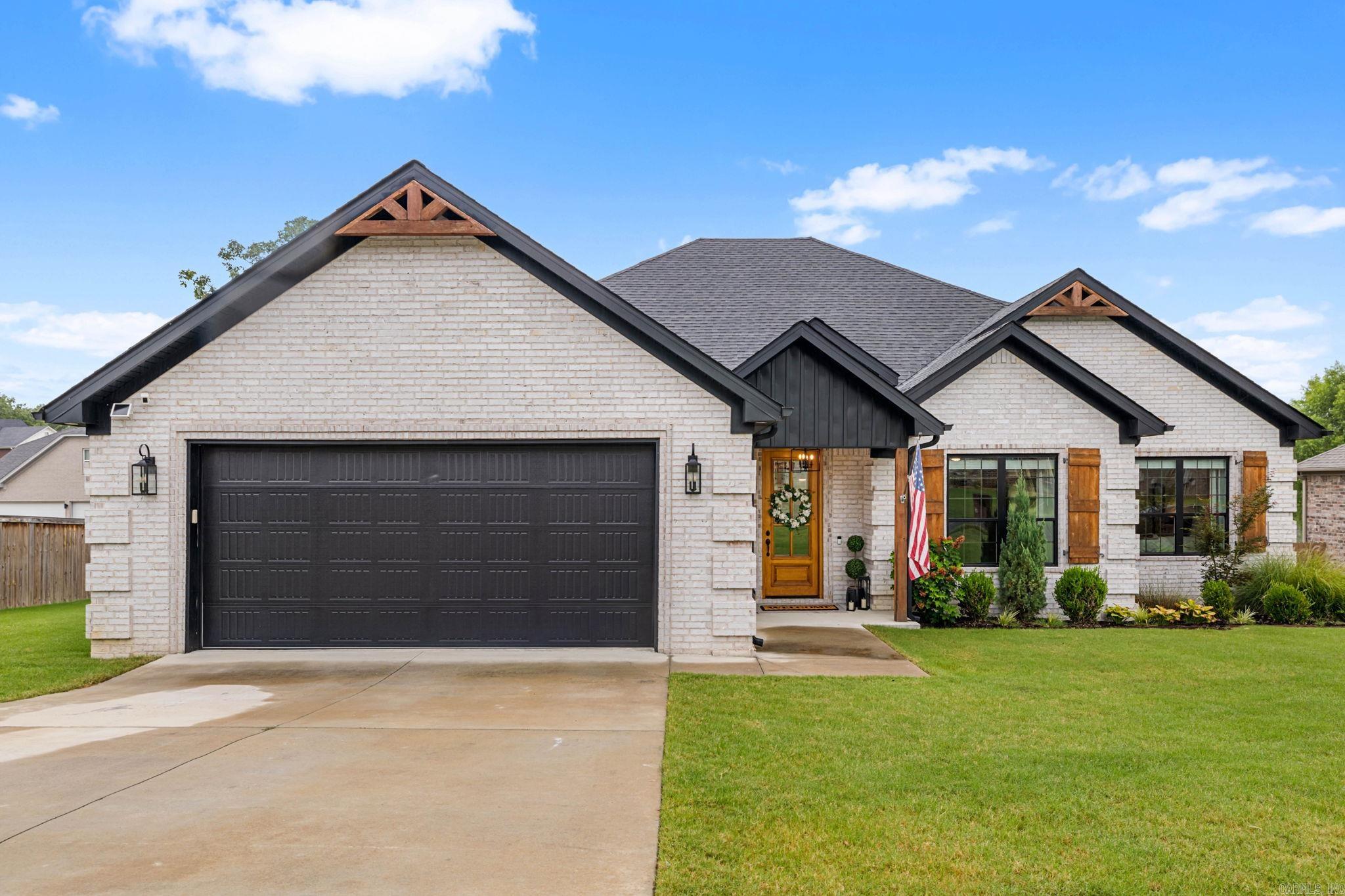 1583 Waterford Drive — photo