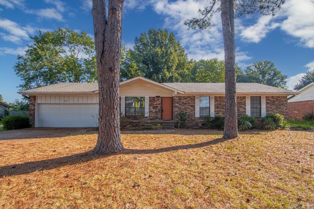 1806 Madden Road — photo