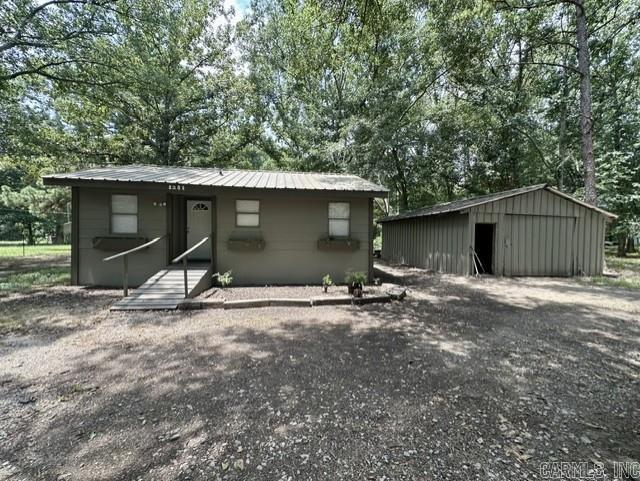 8208 Robinson Road — photo