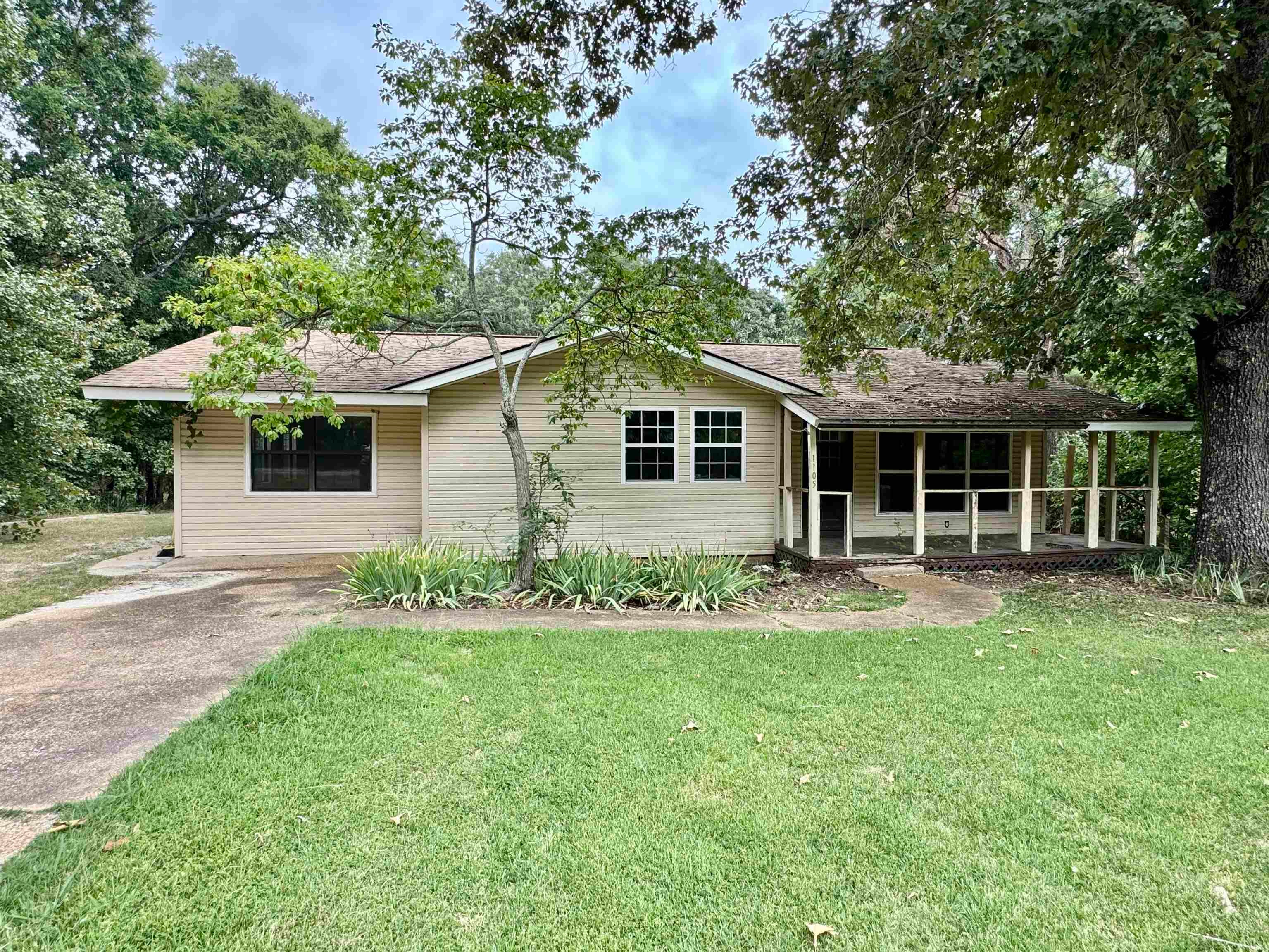 1105 Prairie Drive — photo