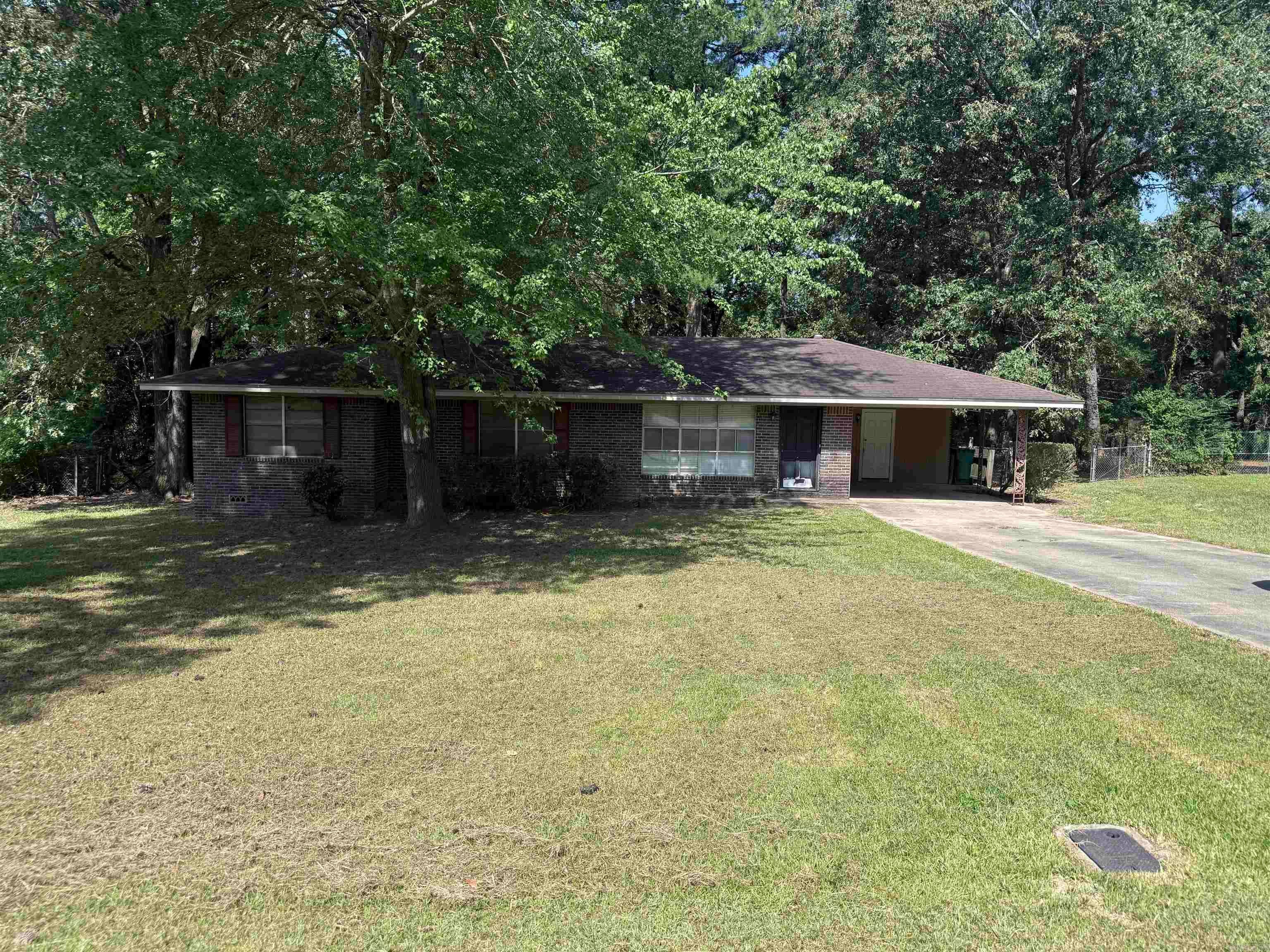 604 Carol Ave — photo