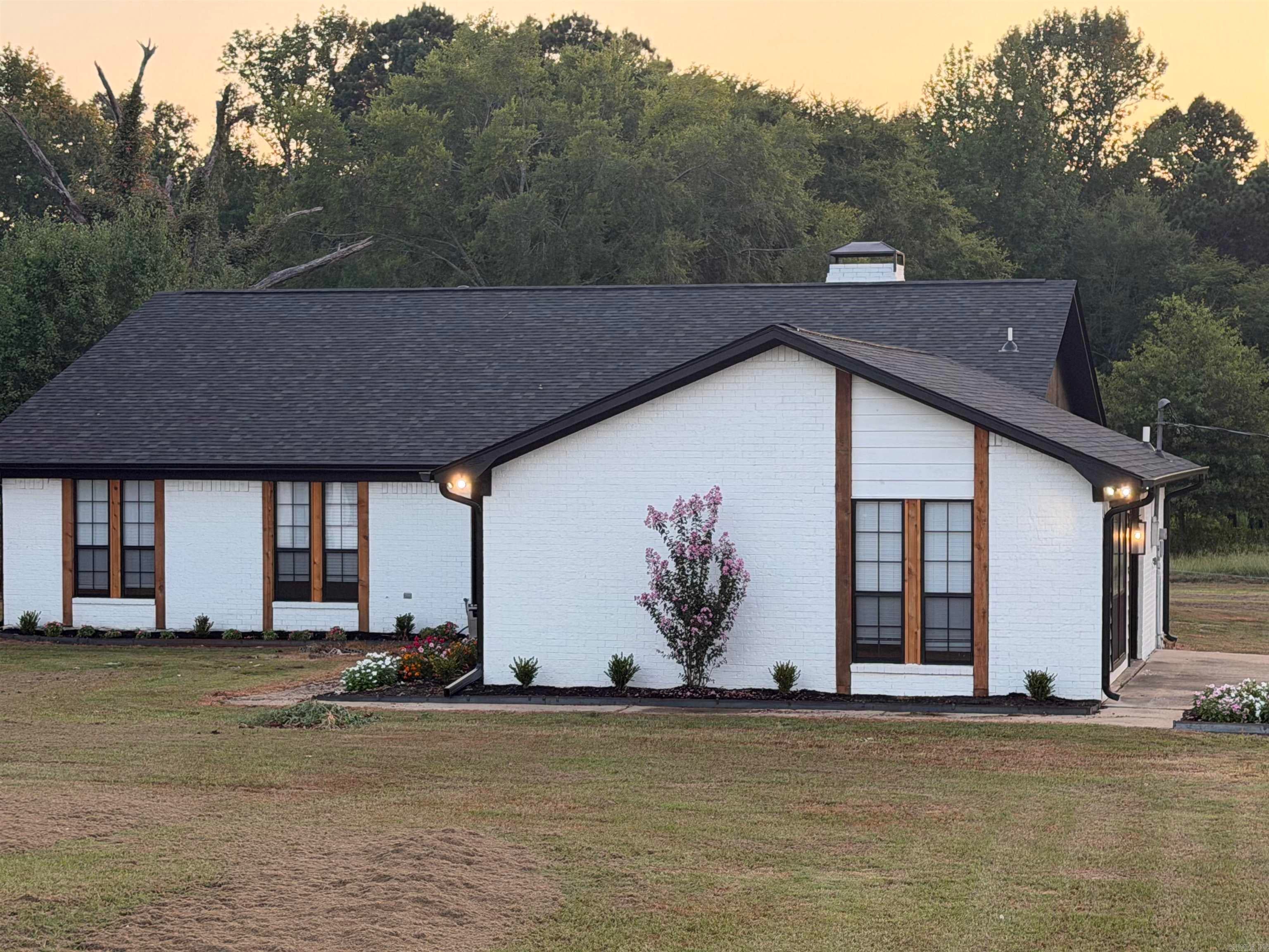 Home in Texarkana, AR 71854 — photo 2