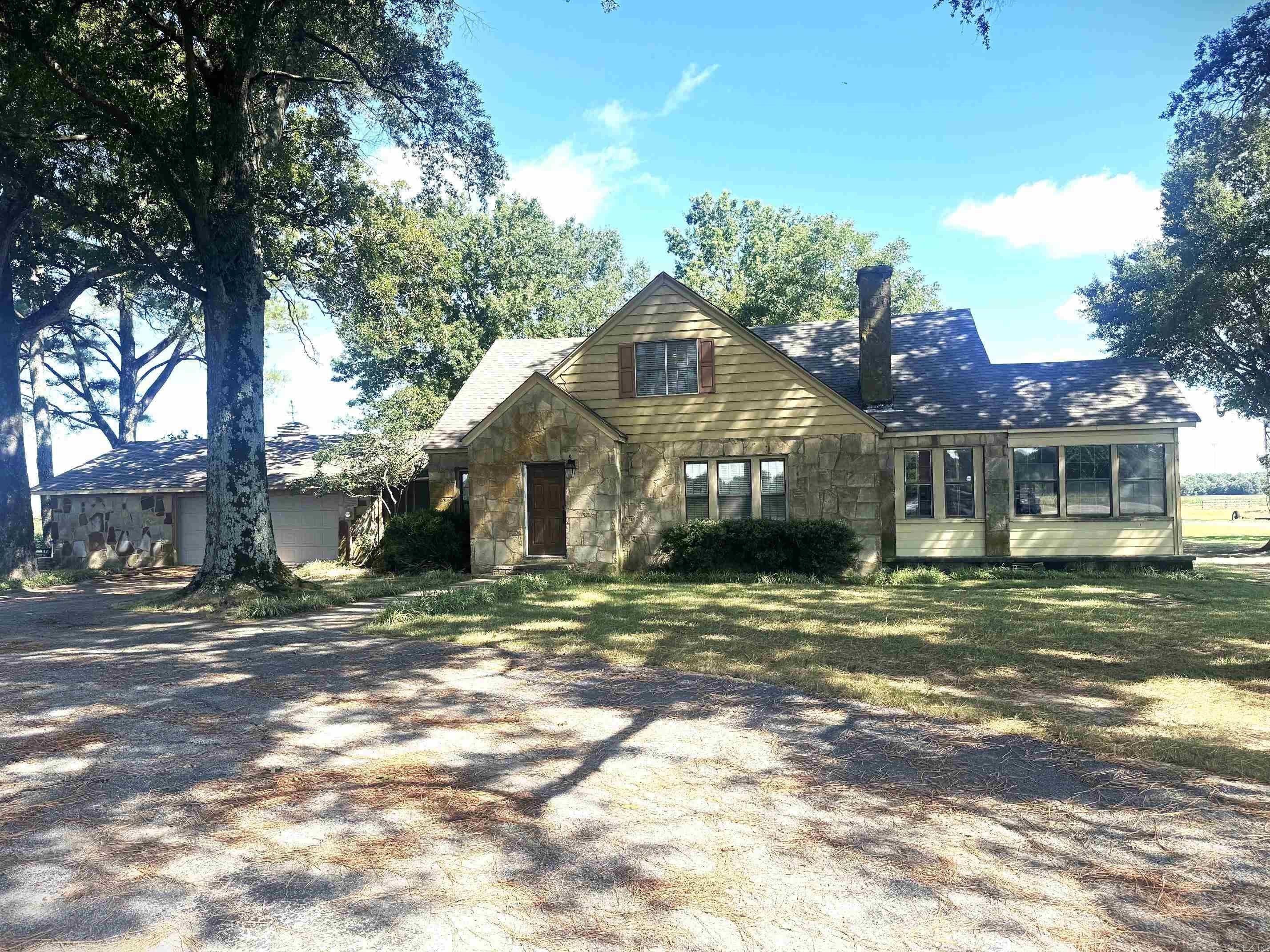 2222 Hwy 64 — photo