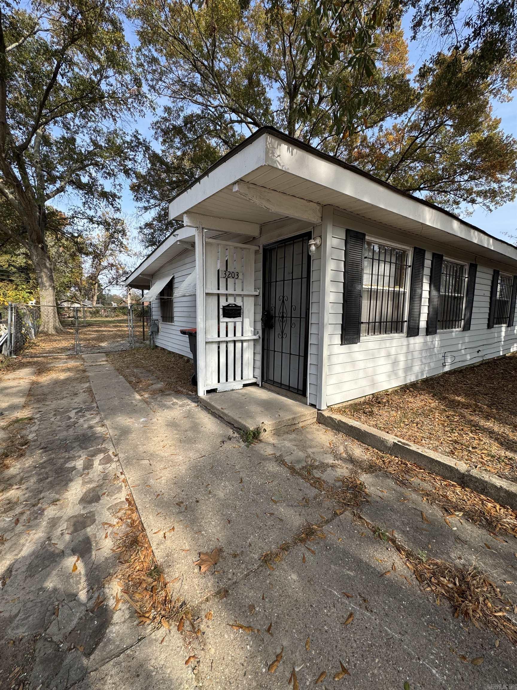 3203 S Iris Street, Pine Bluff, AR 71603 — photo 2