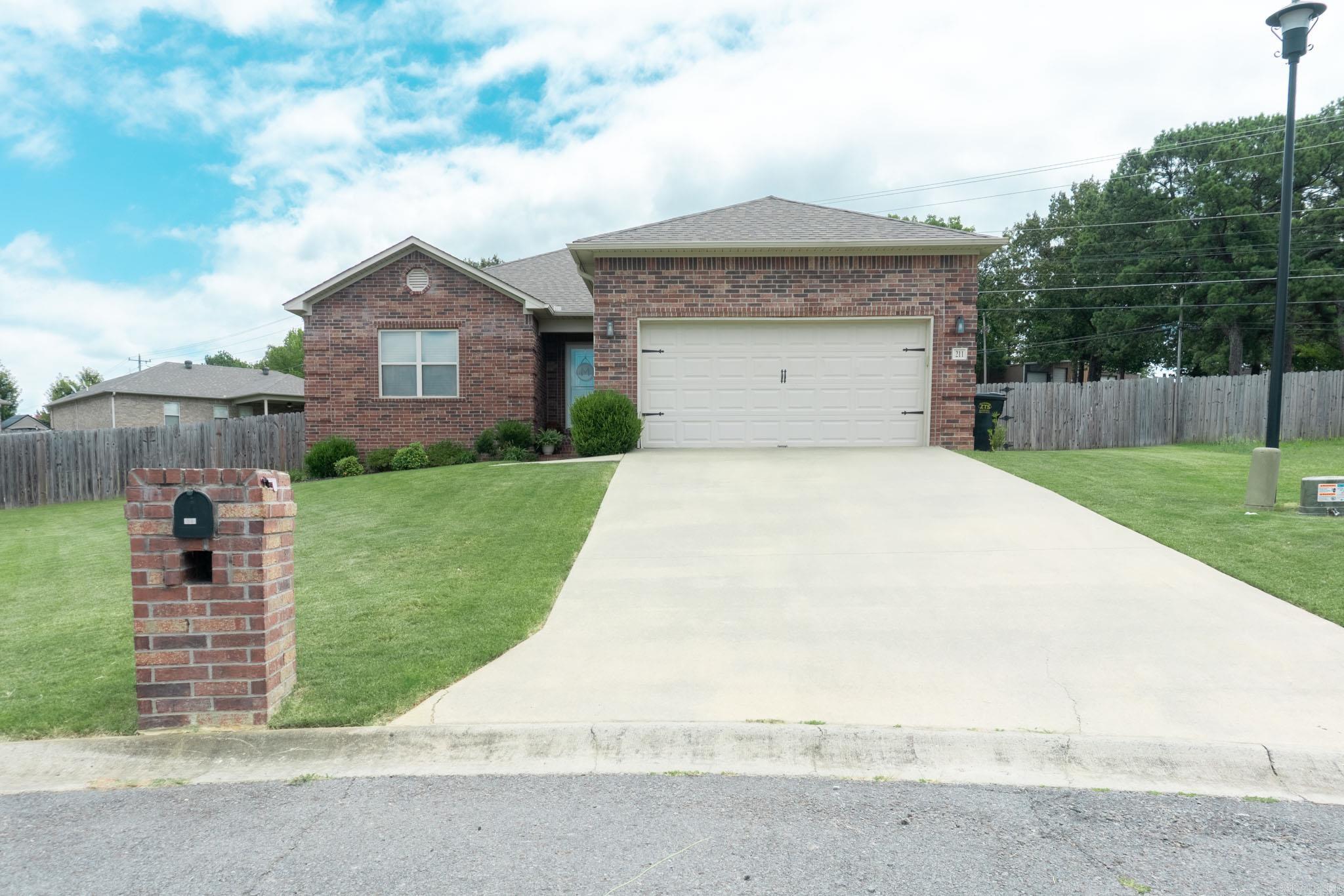 211 Sierra Cove — photo