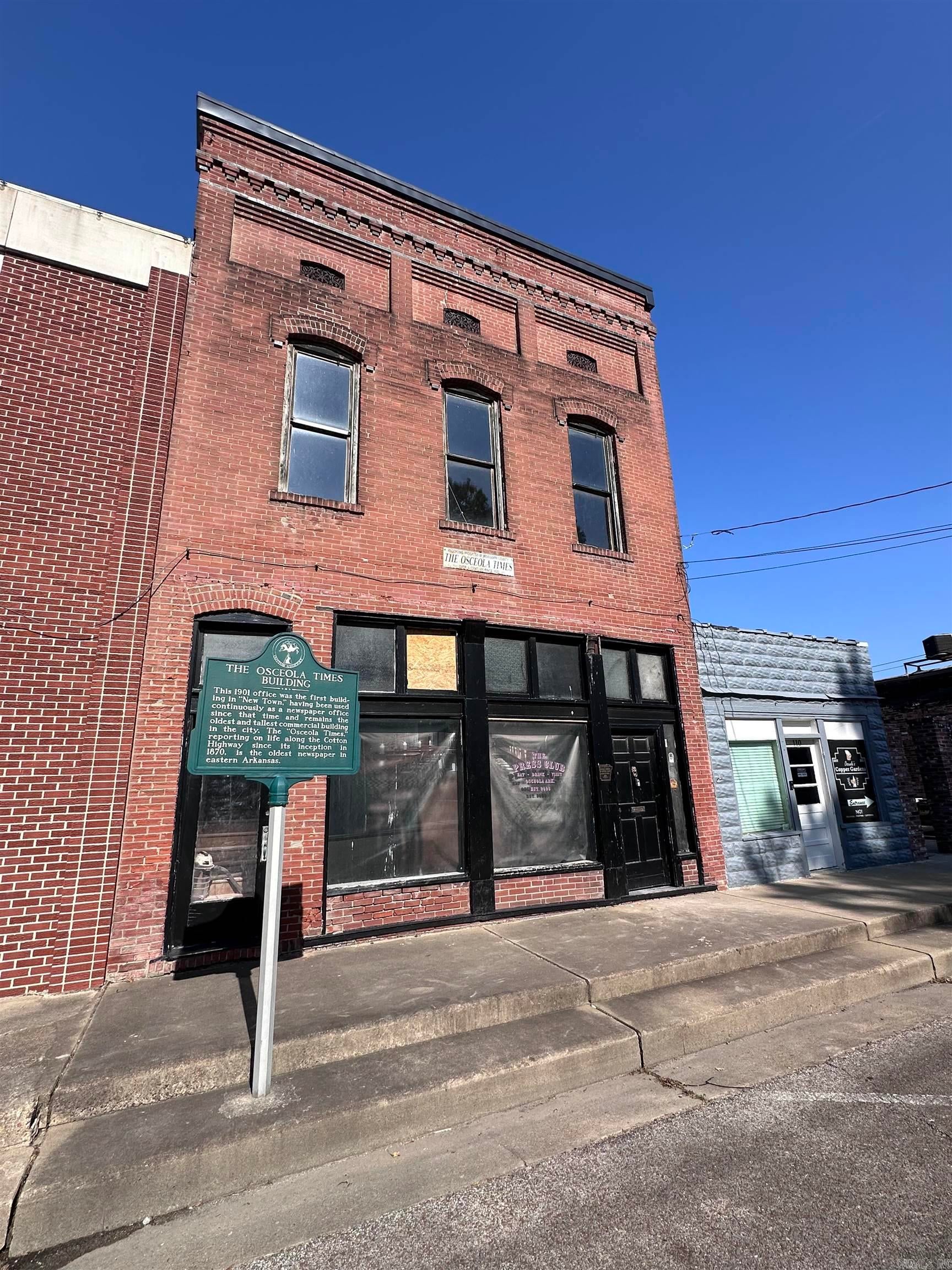 106 - 112 N Poplar — photo