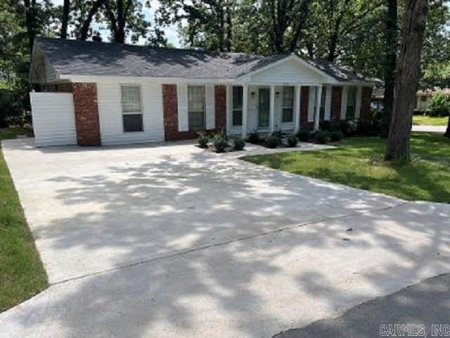 9617 Temple Dr — photo
