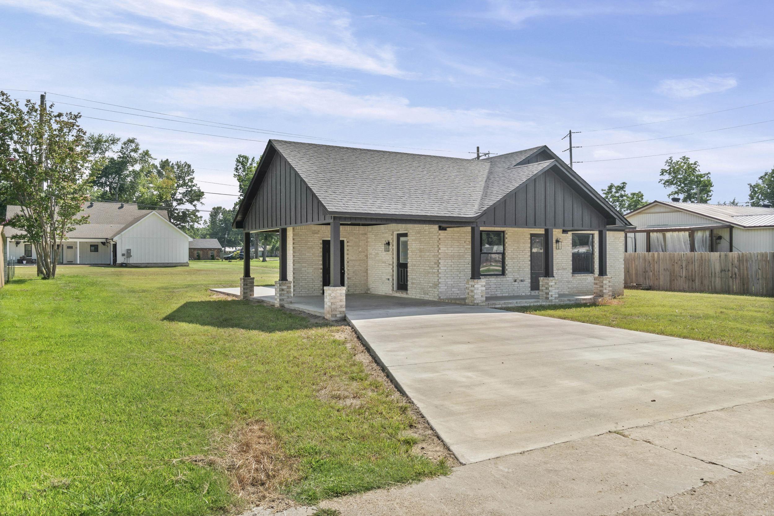 809 Forrest Ave E, Wynne, AR 72396 — photo 2