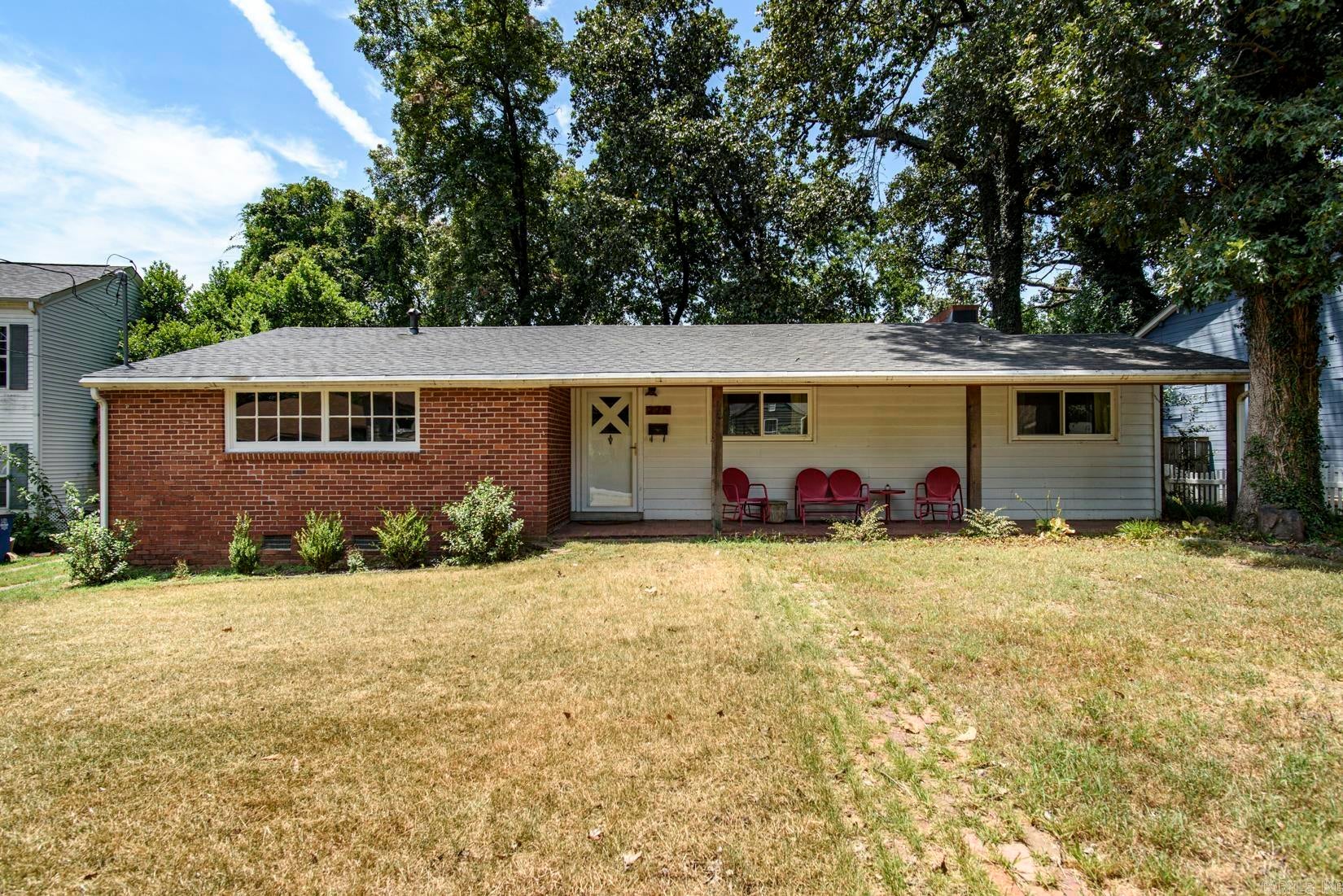 275 Plainview Circle — photo