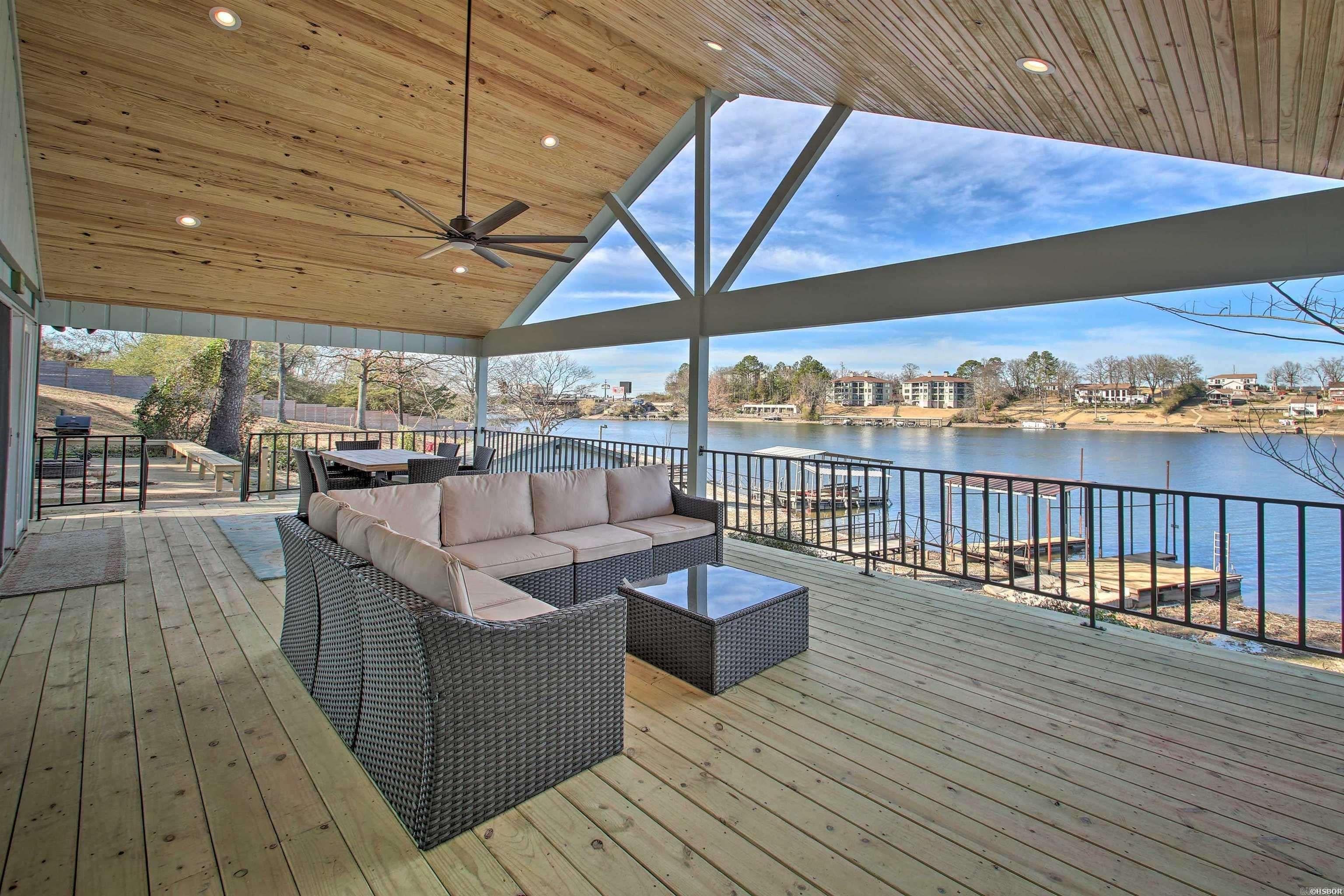 113 Lookout Point — photo