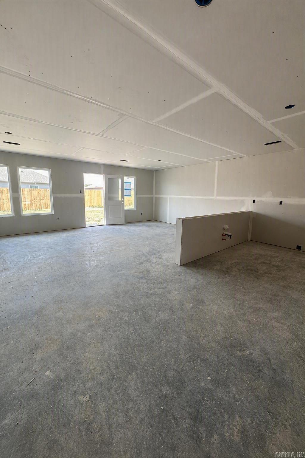 109 King Ranch Drive — photo