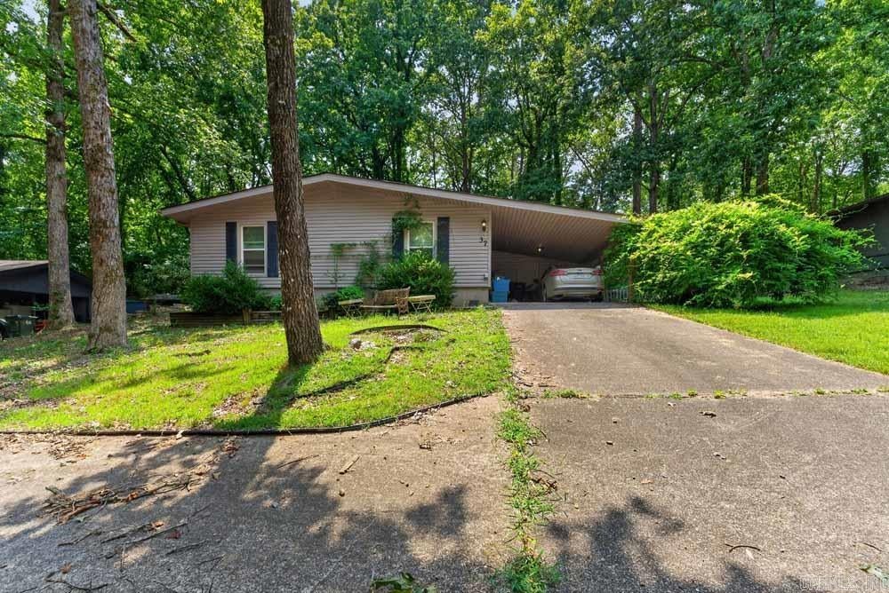 37 Arias Way — photo