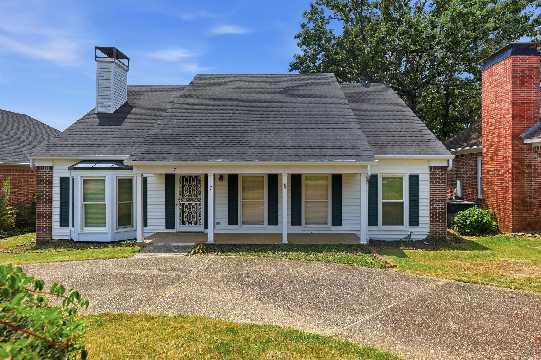 7 Carrollton Court — photo