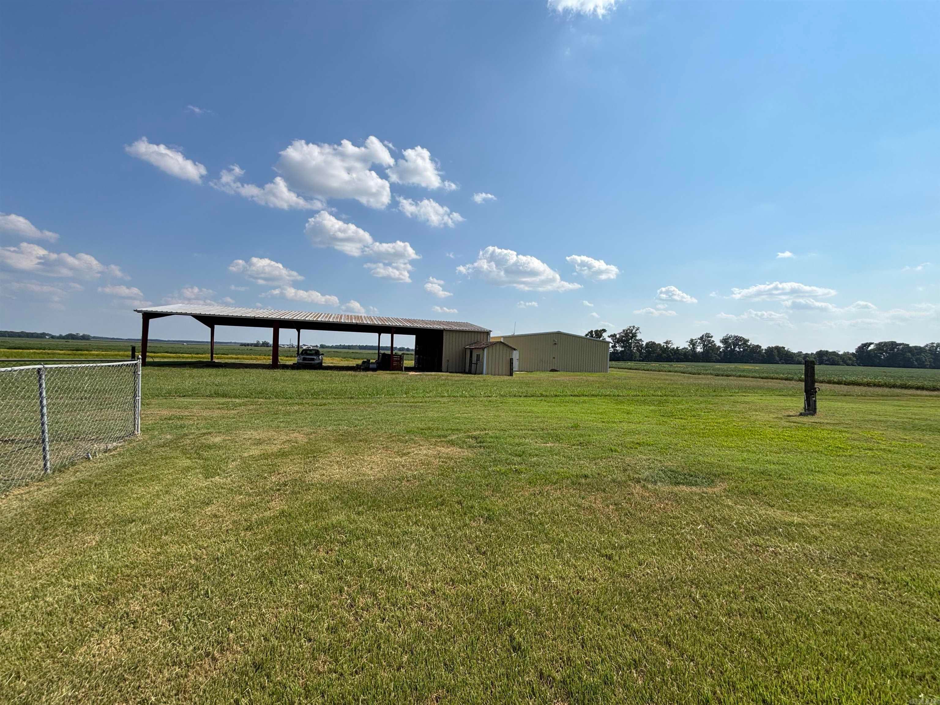 Home in Marianna, AR 72360 — photo 2