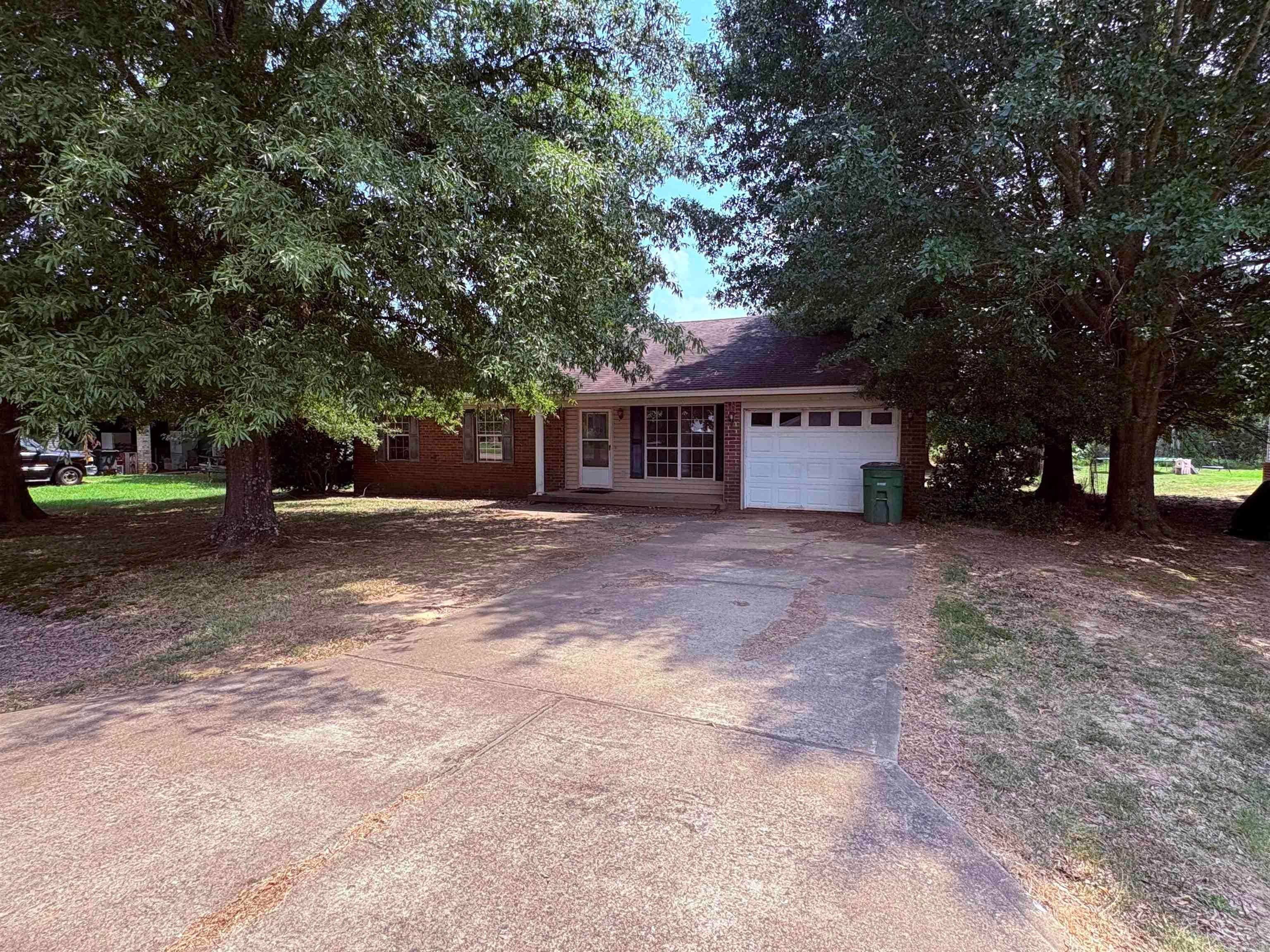 1809 Birchwood Drive — photo