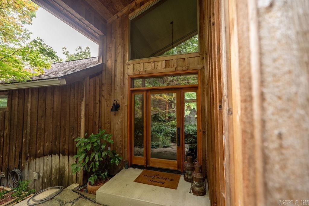 659 Lakefront Road — photo