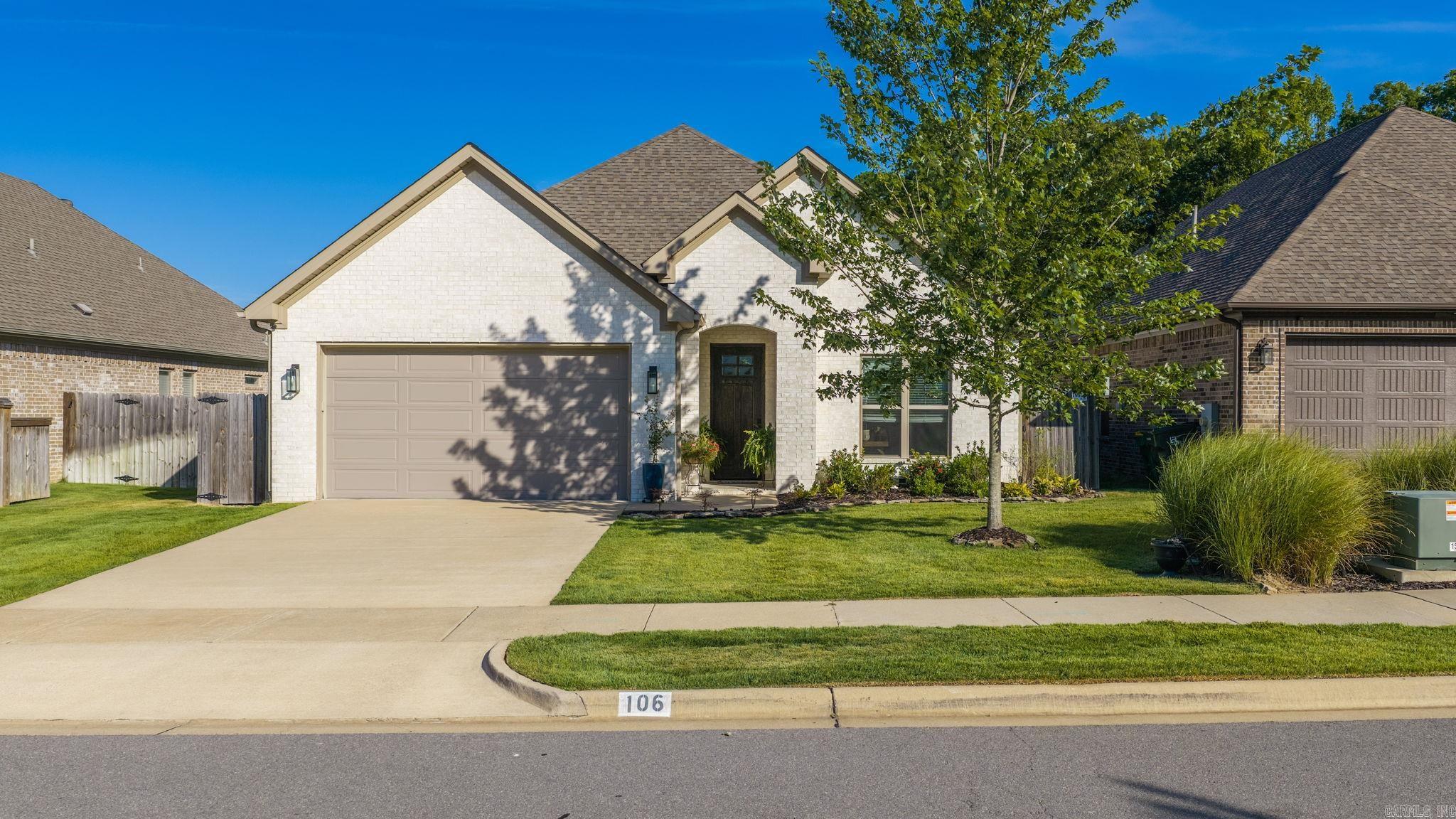 106 Rosemary Way — photo