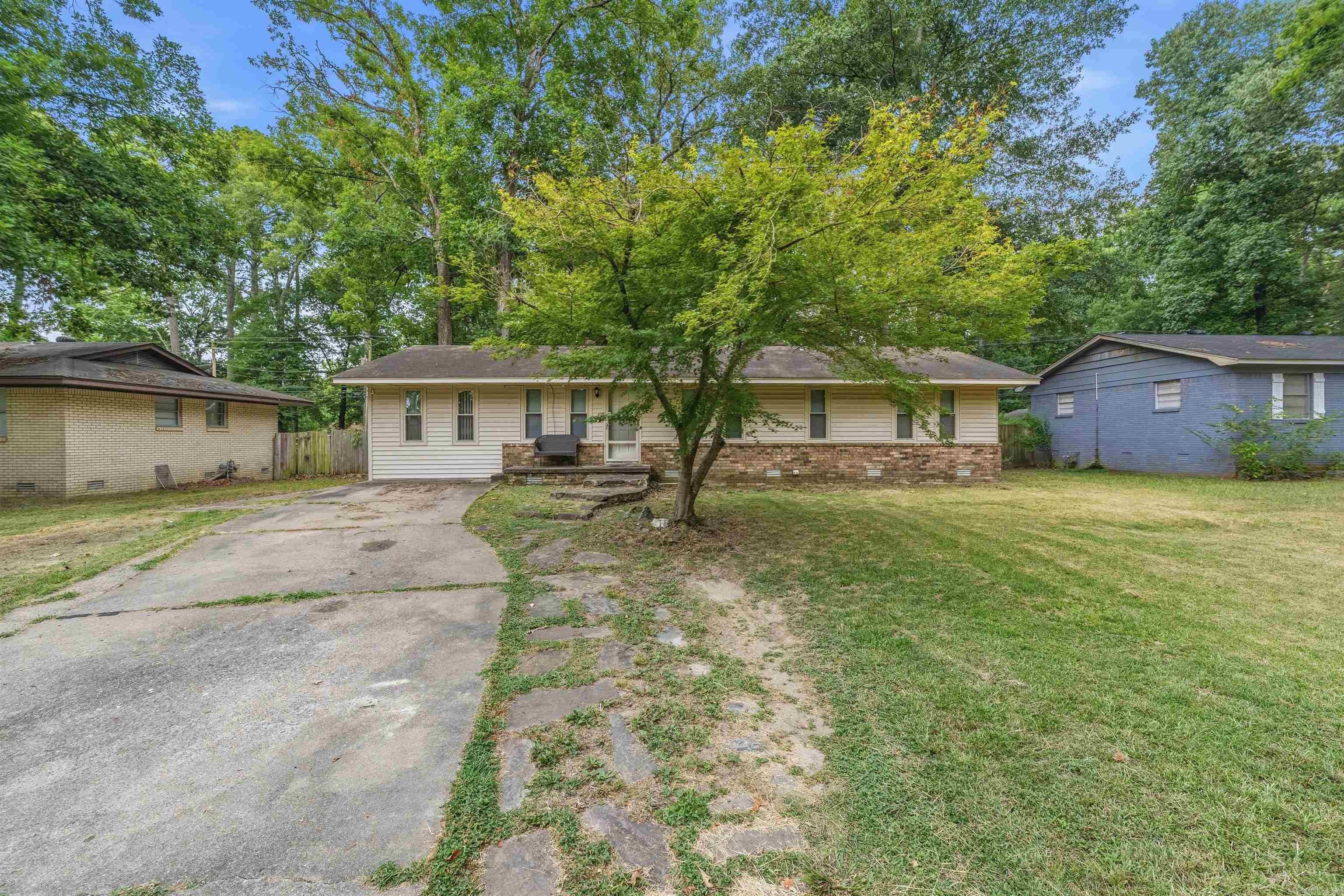 909 Stirrup Place — photo