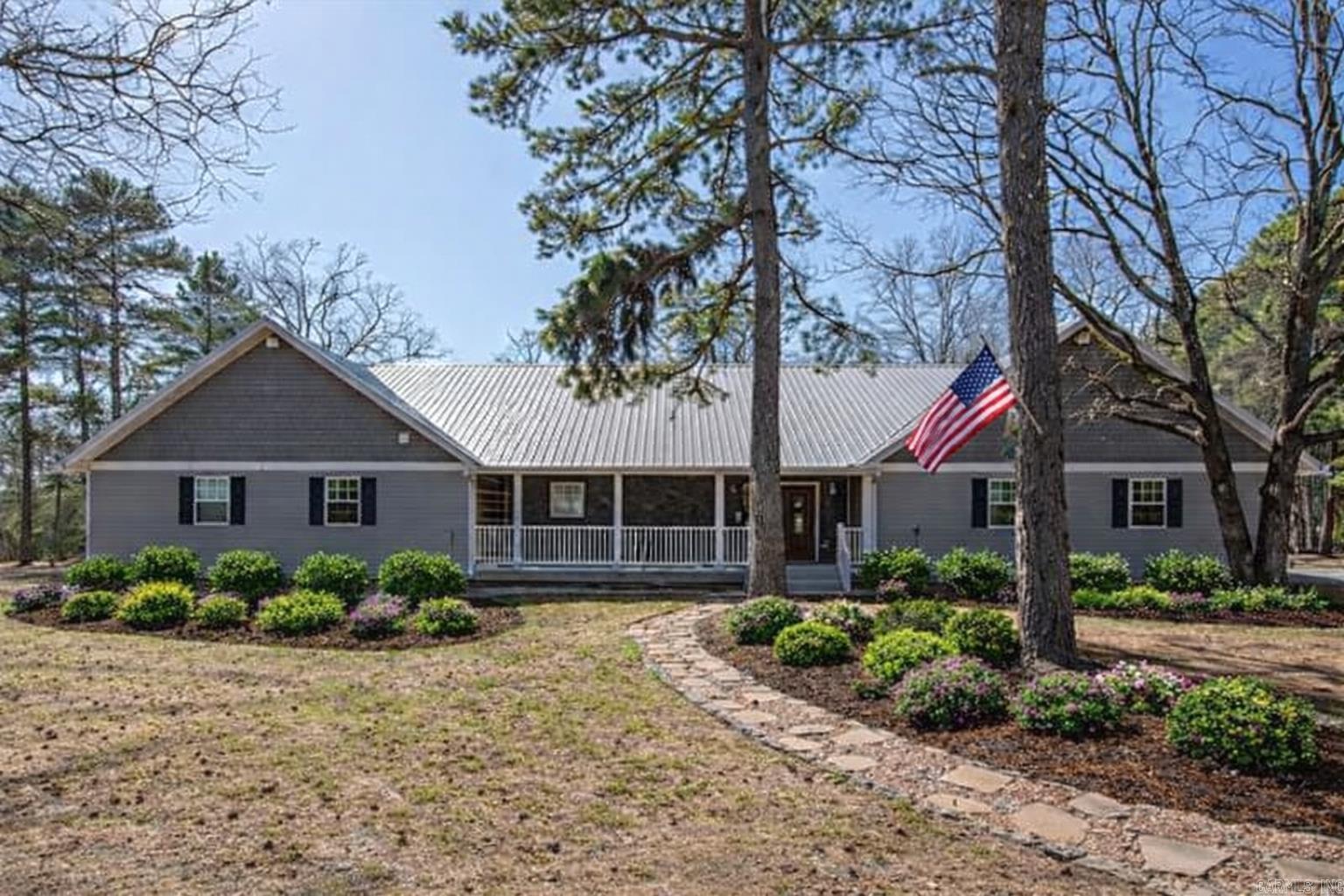 70 Quail Hollow Cove — photo