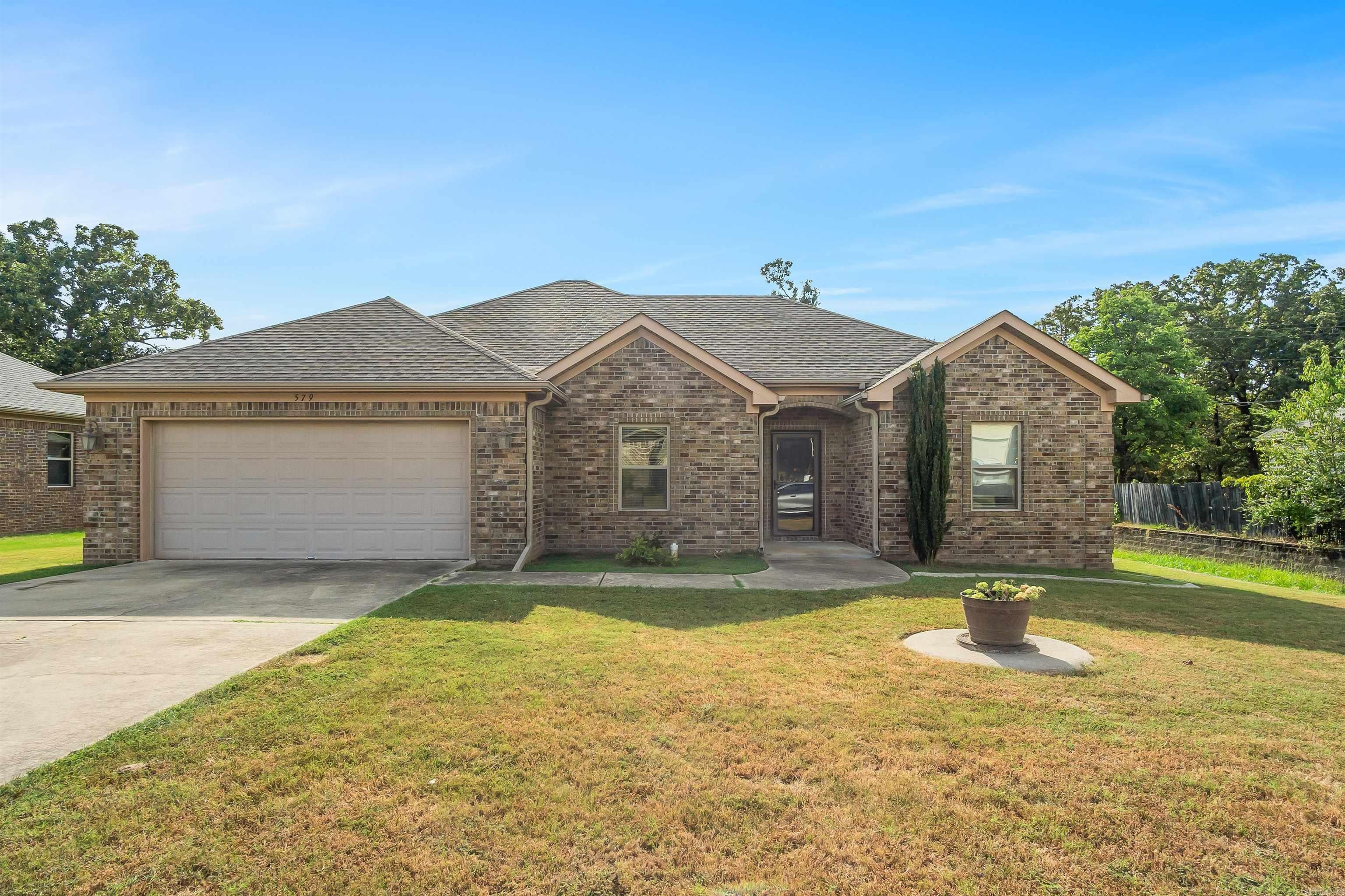 579 Crepe Myrtle Loop — photo