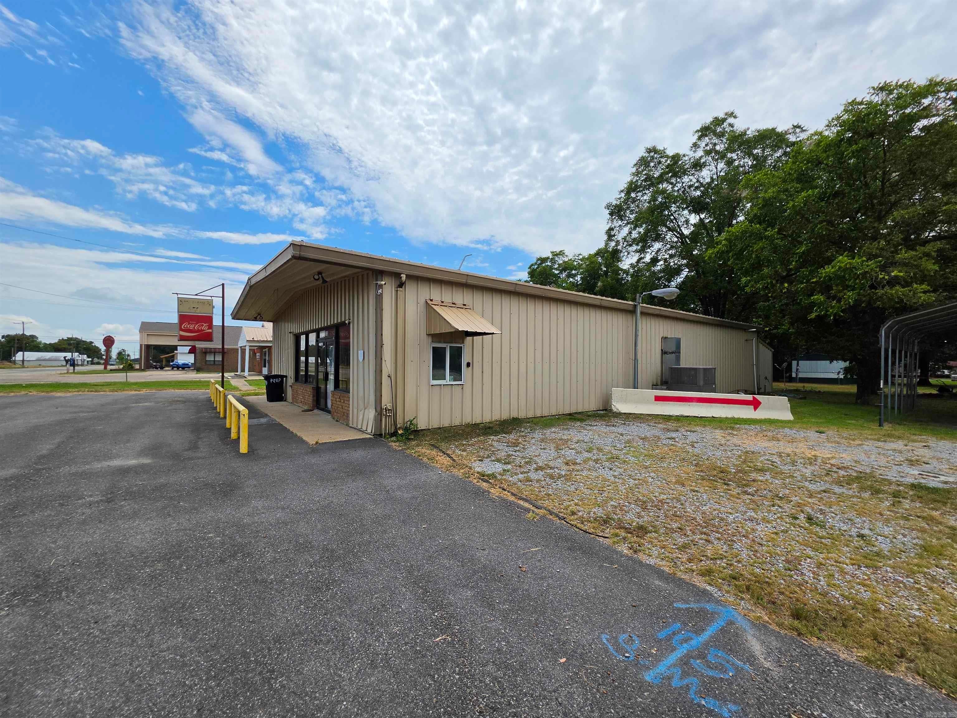 Home in Patterson, AR 72123 — photo 2
