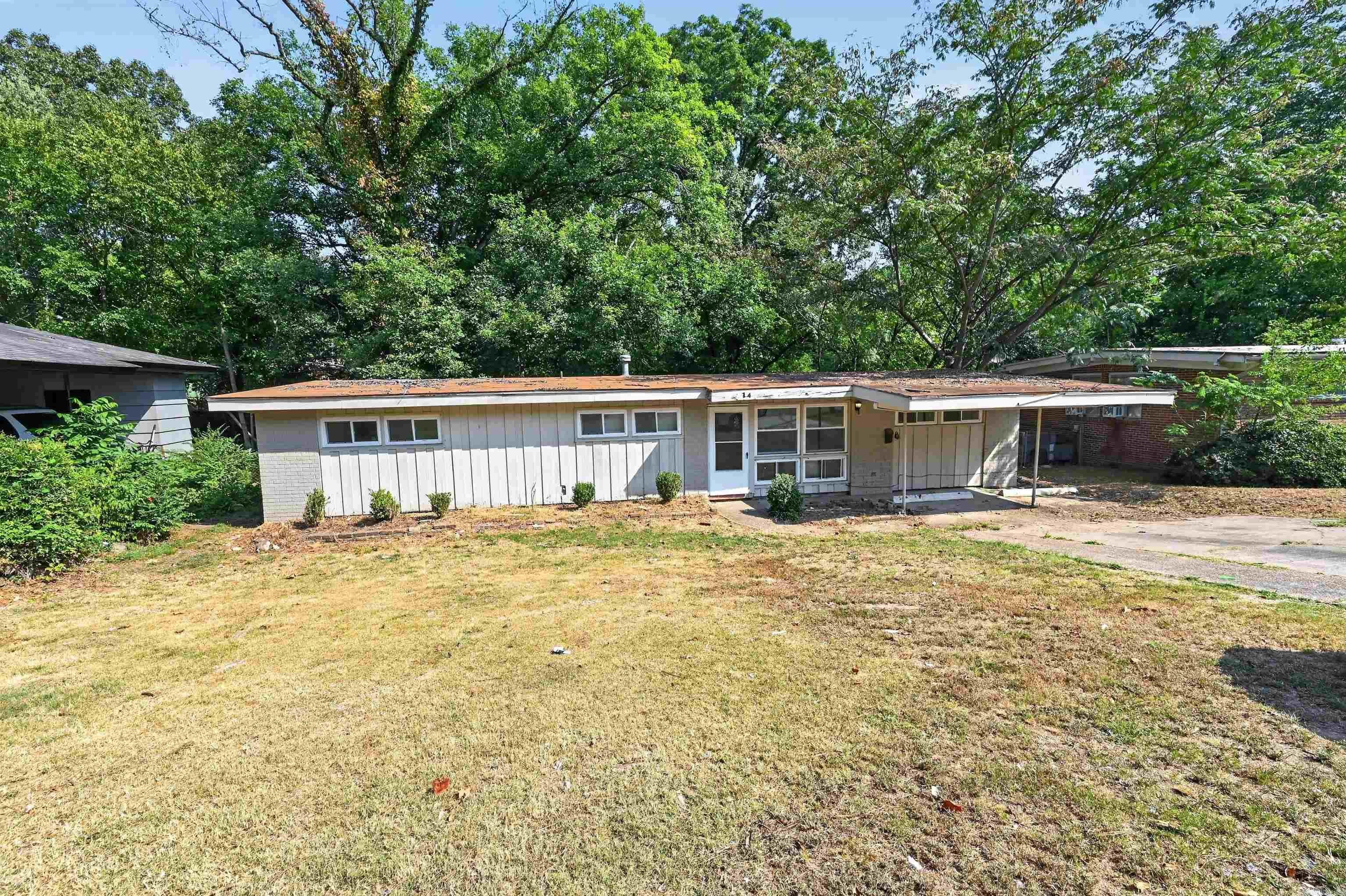 14 Greenway Drive — photo