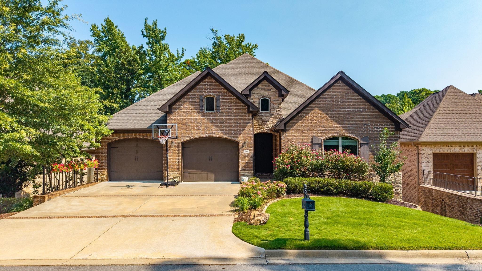 129 Cove Creek Court — photo