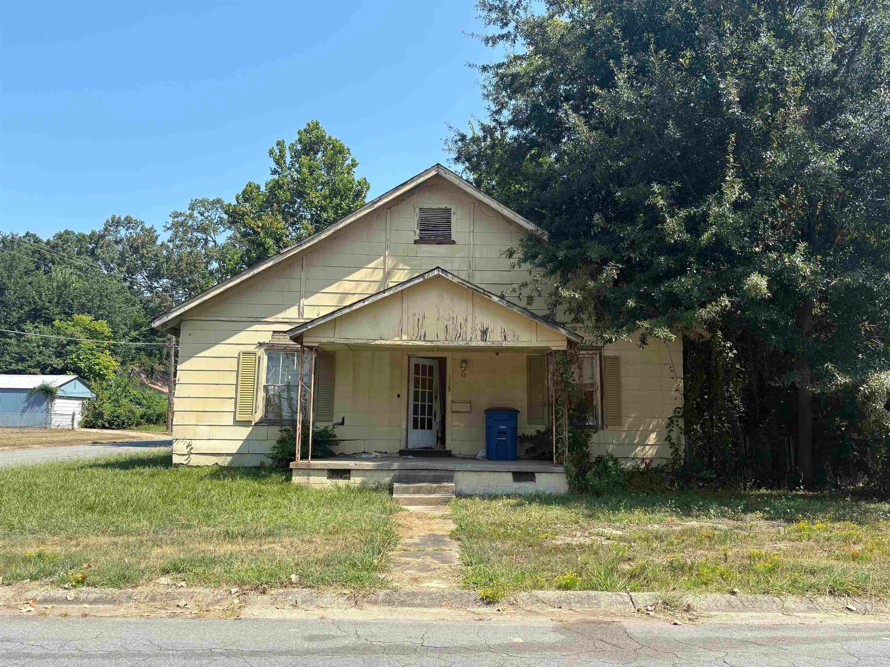 1723 W Long 17th Street — photo