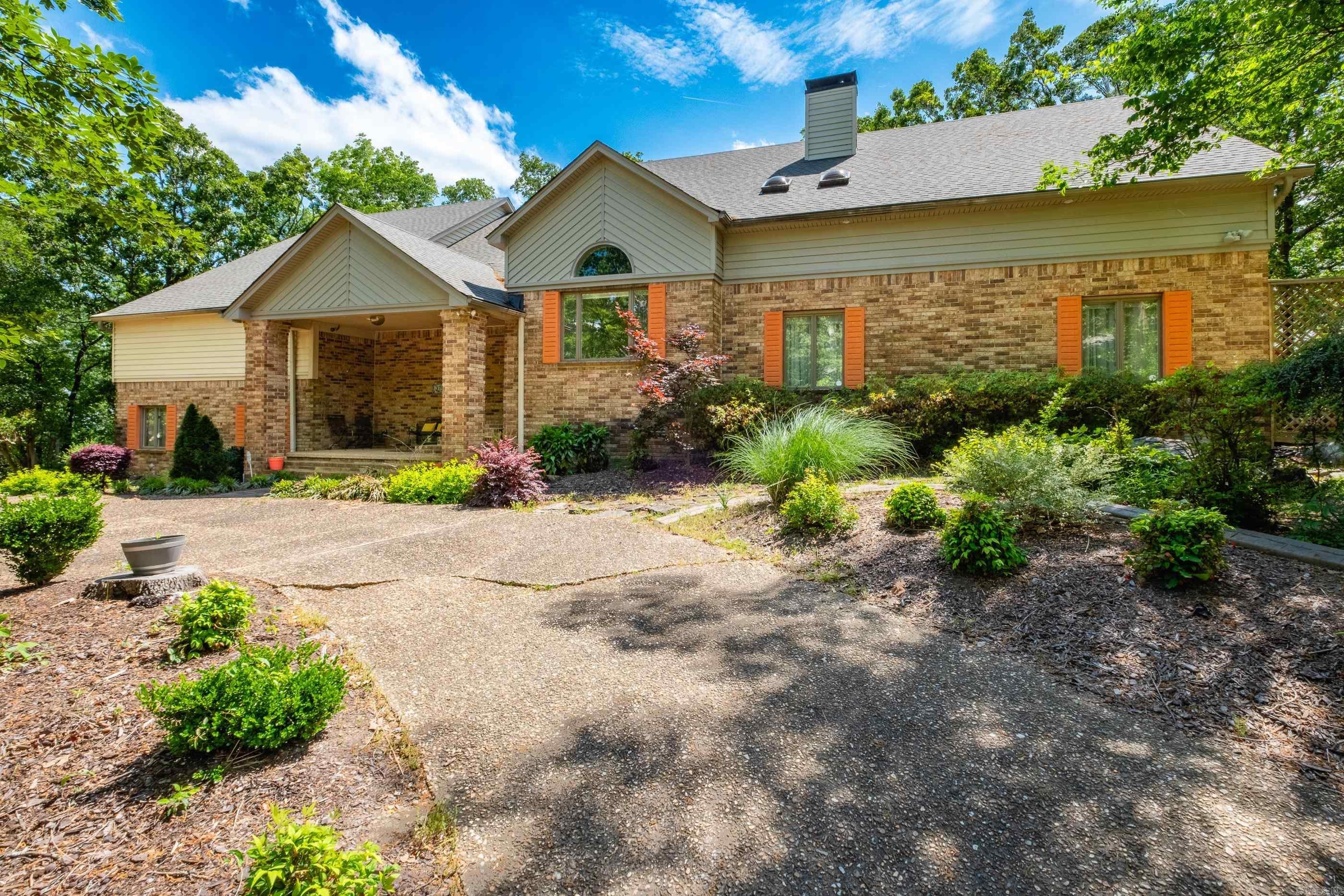 13505 Saddle Hill Drive — photo