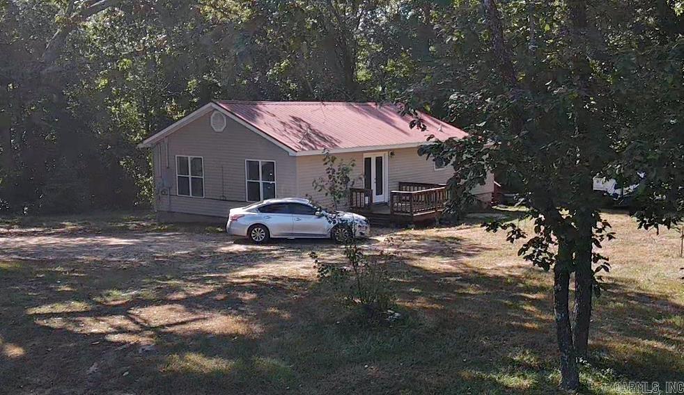 307 Lower Lake Road — photo