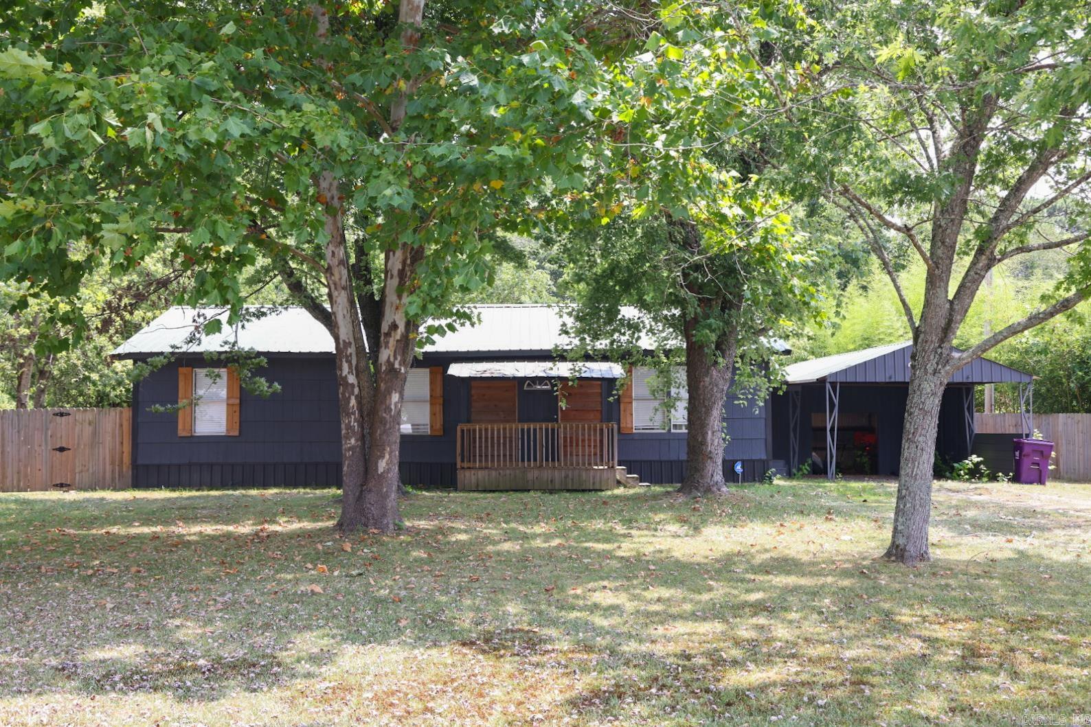 11 Jerry Street — photo